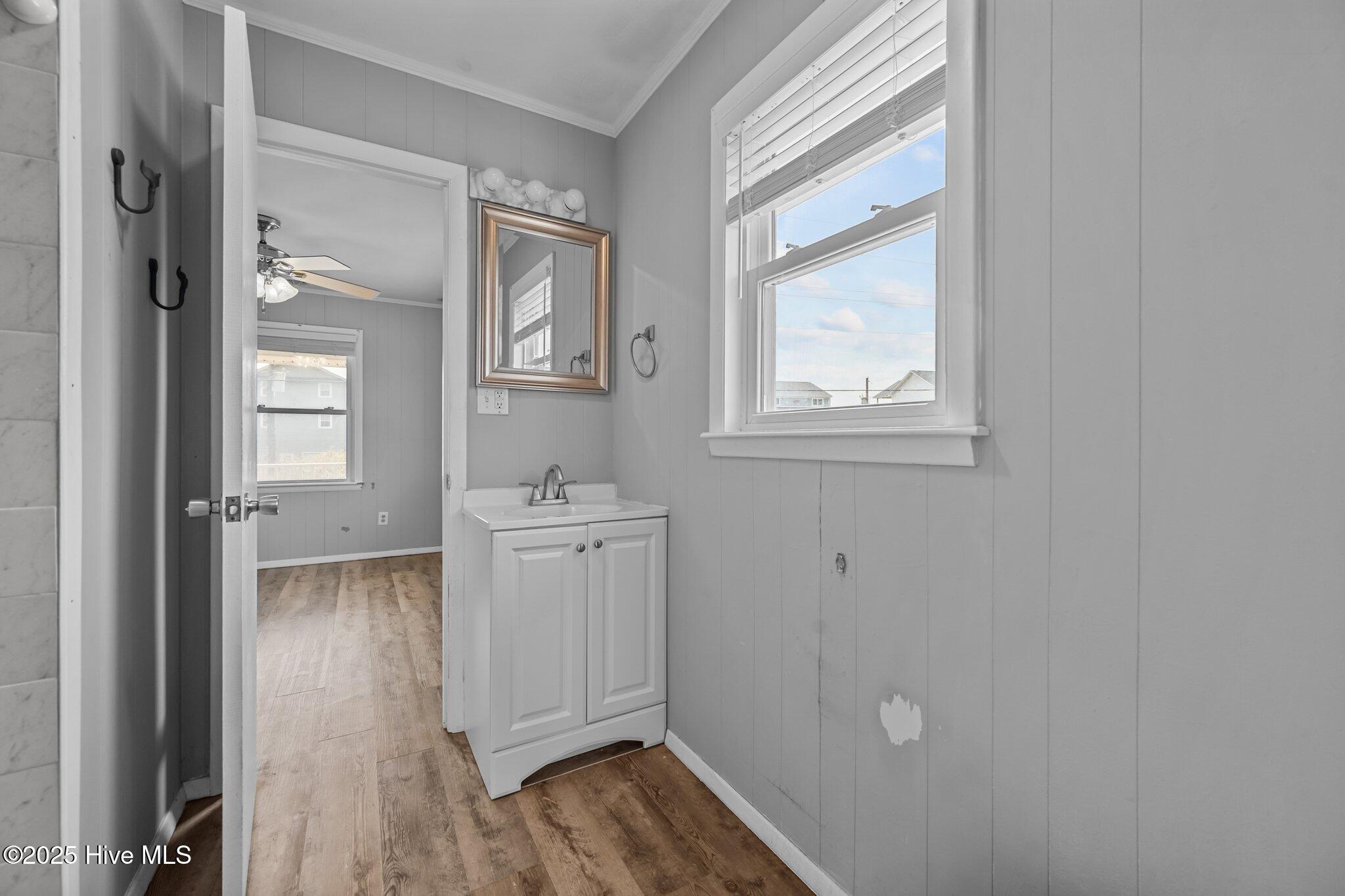 100555886 | Photo 20