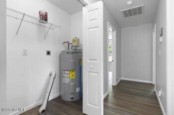 100570288 | Photo 11