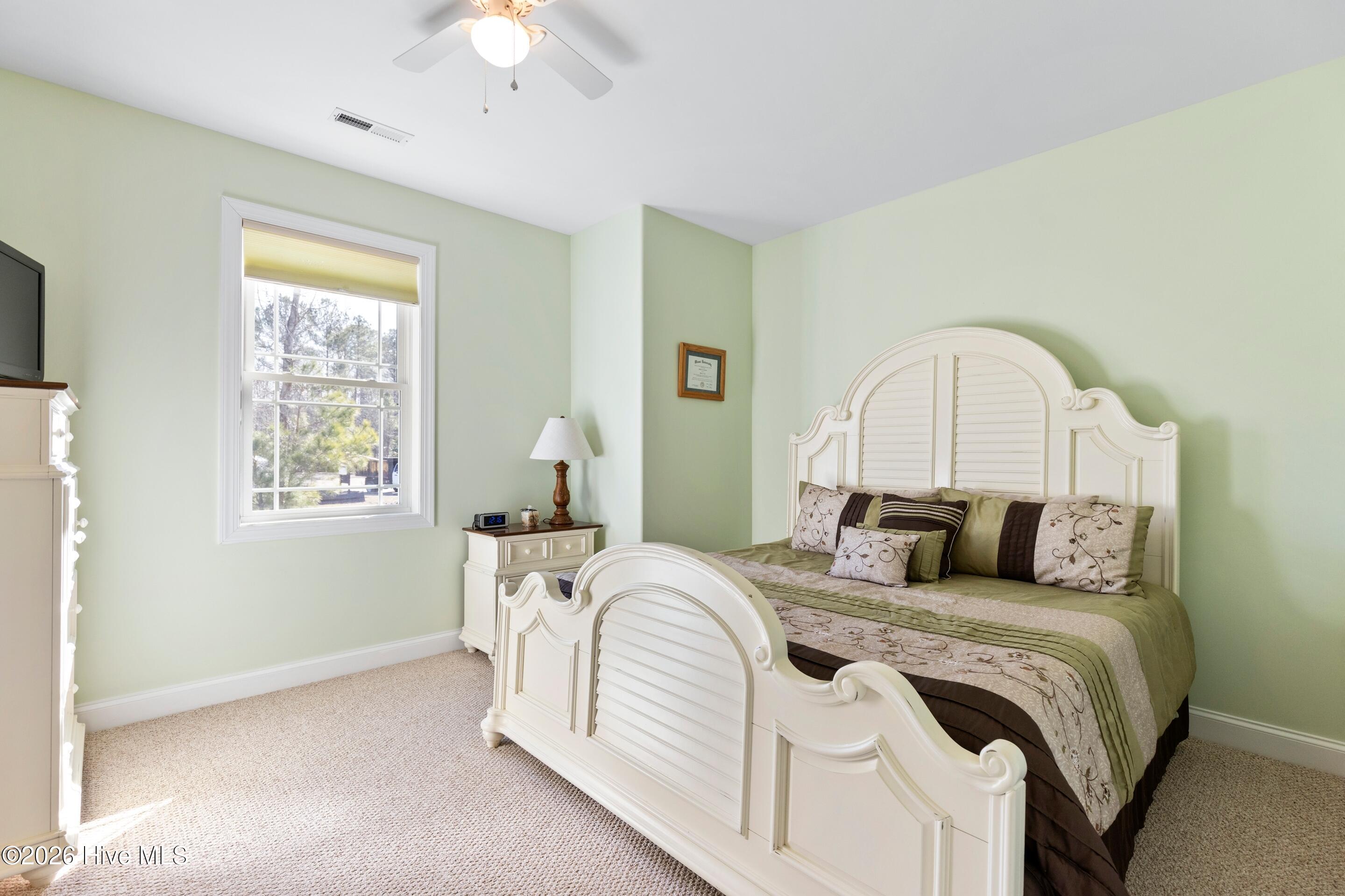 100547842 | Photo 26