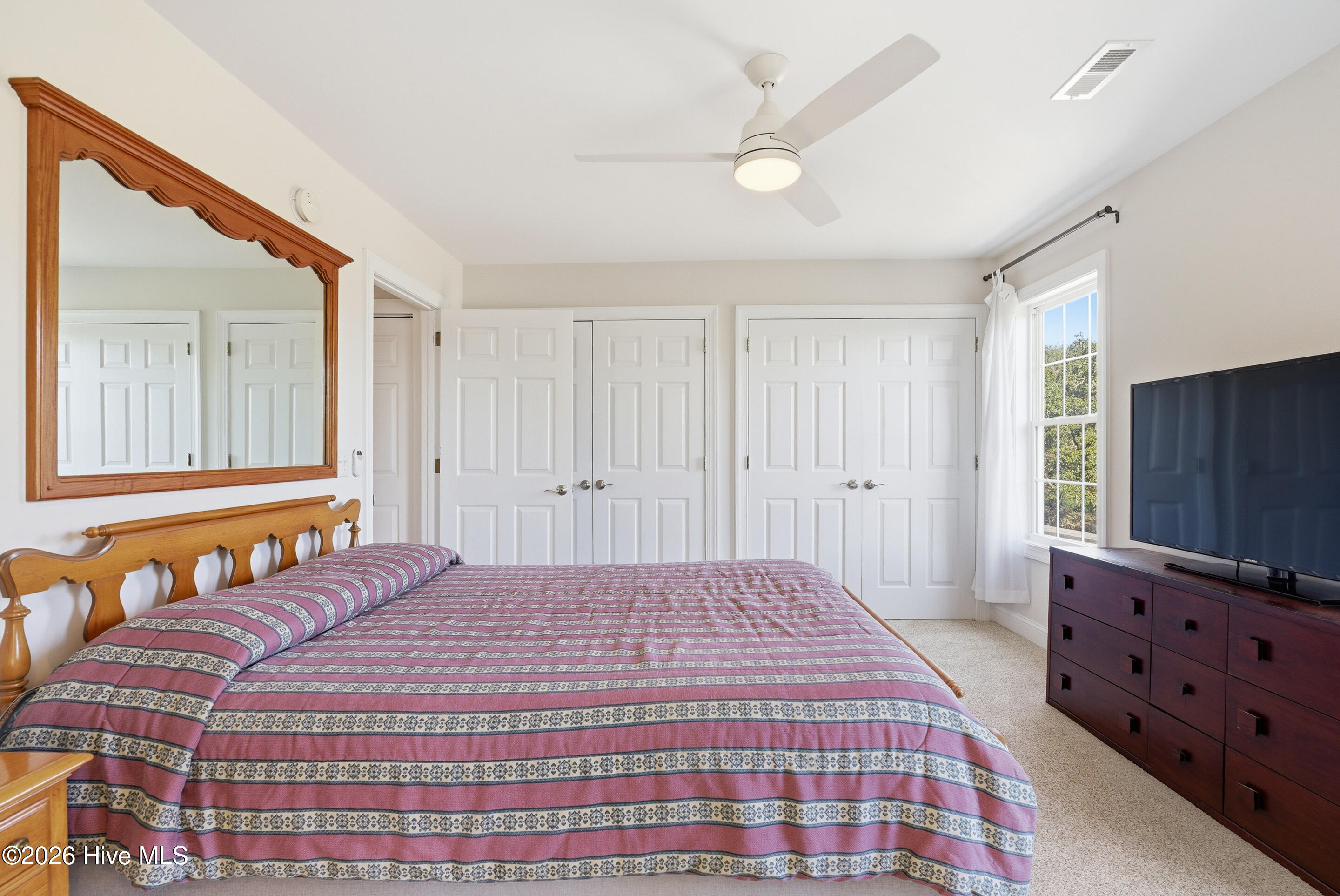 100561643 | Photo 31