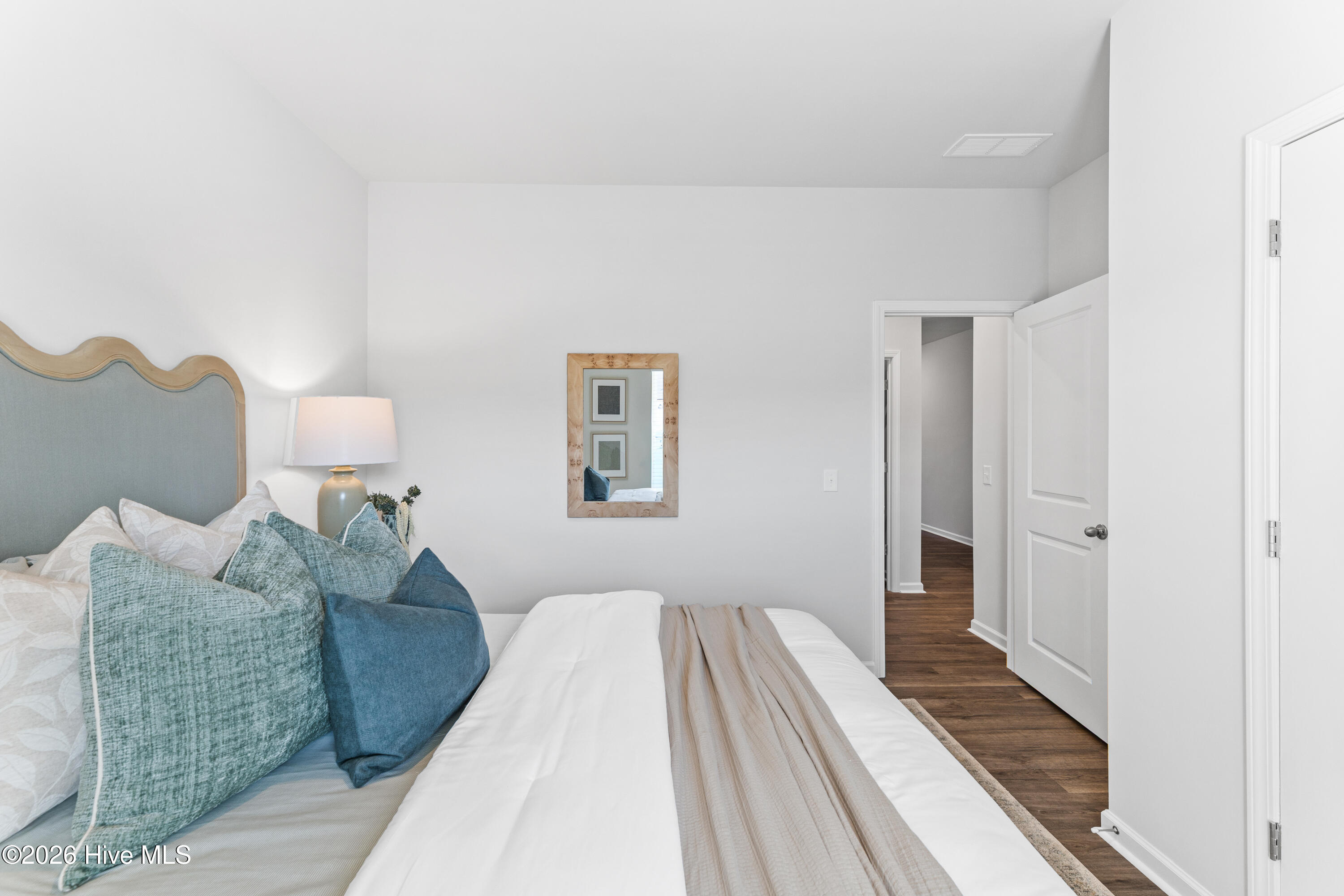 100553498 | Photo 17