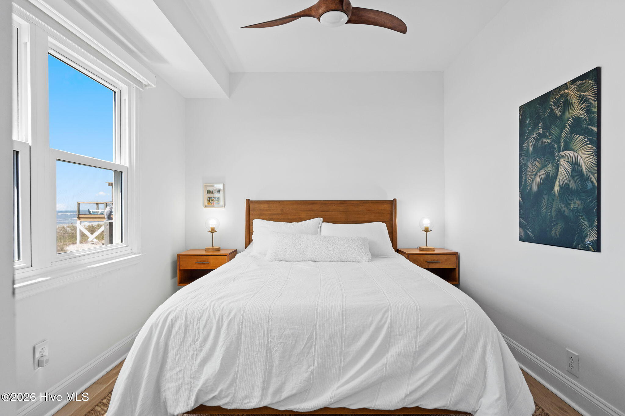 100567694 | Photo 42