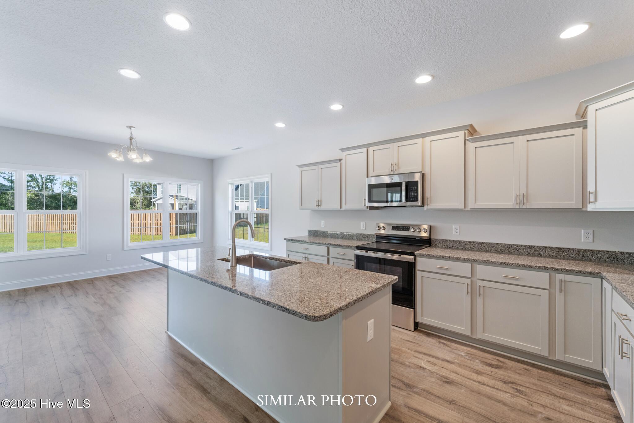 911 Miranda Court, Jacksonville, NC 28546 – photo 20: SIMILAR PHOTO SUTTON-19