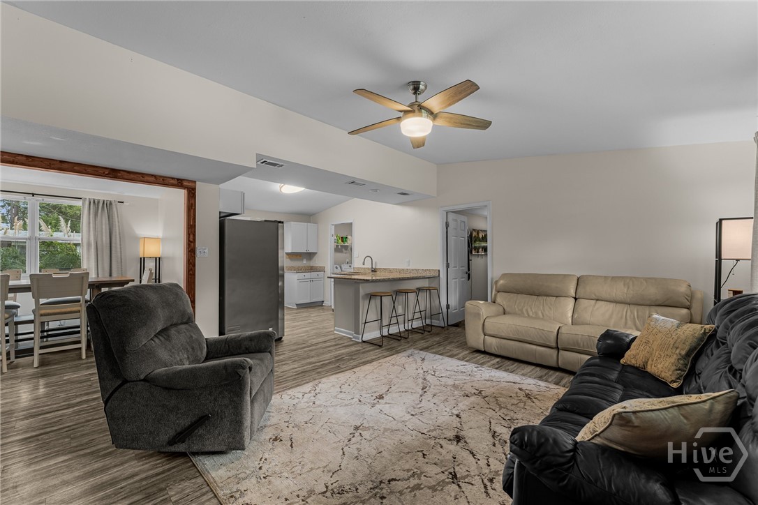 Photo 3 of Single family home for sale at 410 Delores Dr, Savannah, GA 31406 | MLS# SA365200 | Listing updated on 2026-10-07