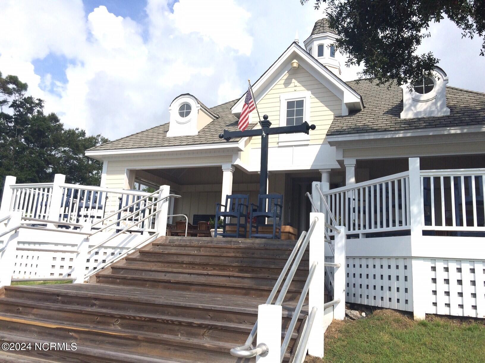 100460622 | Photo 21