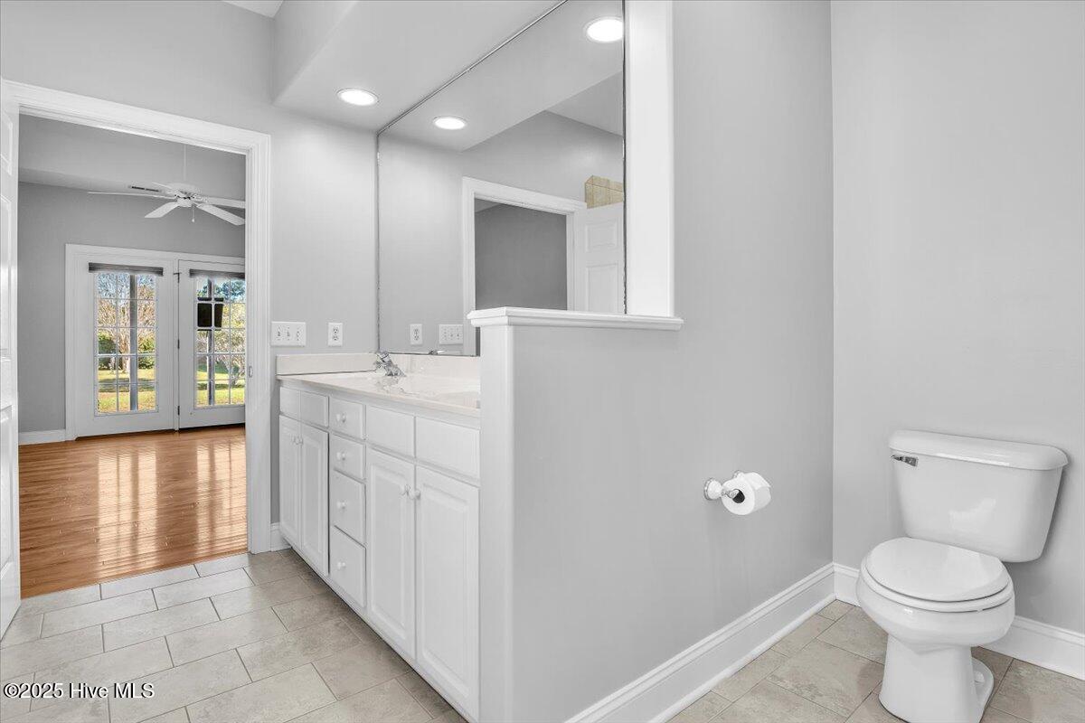 100534283 | Photo 23