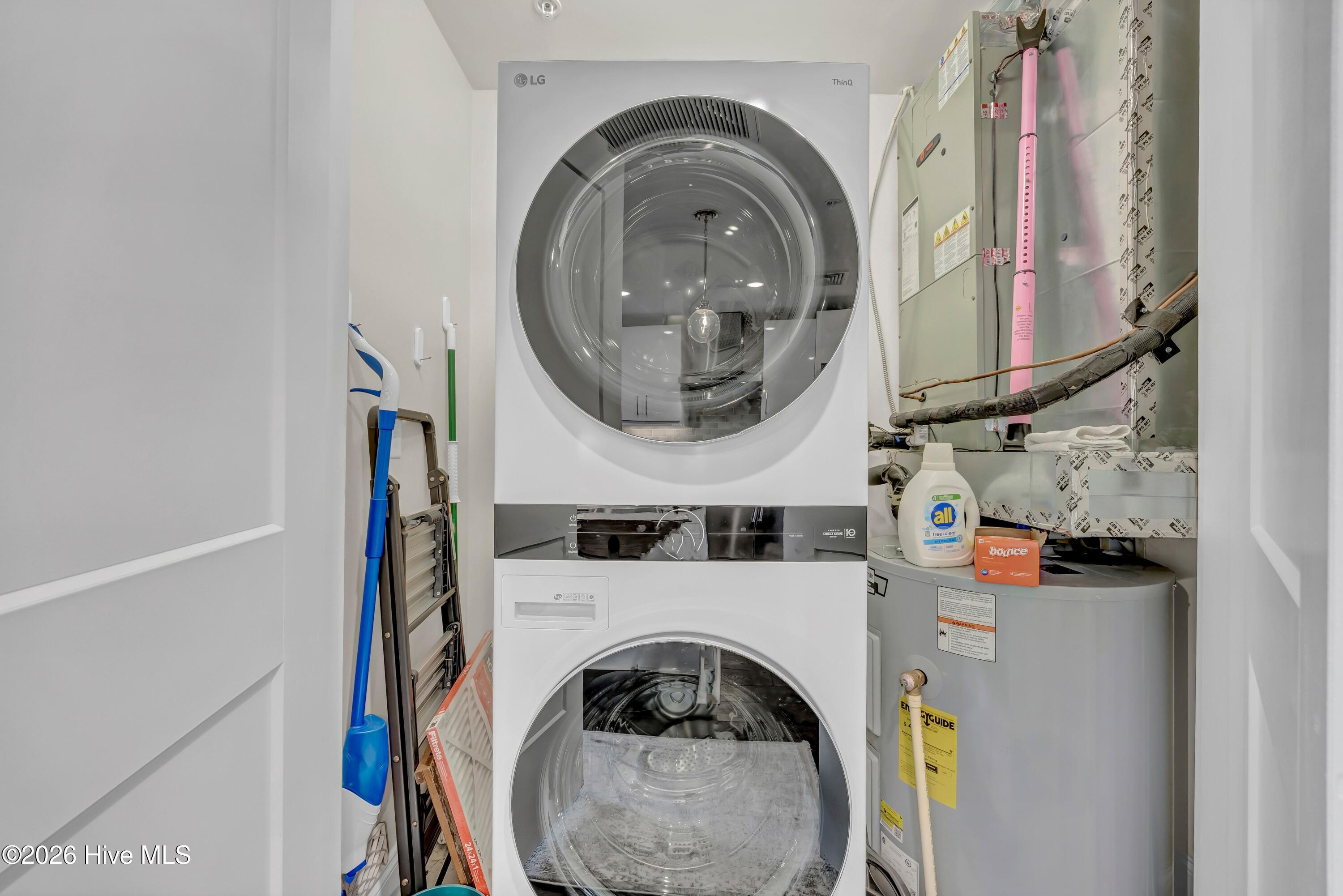 100553236 | Photo 26