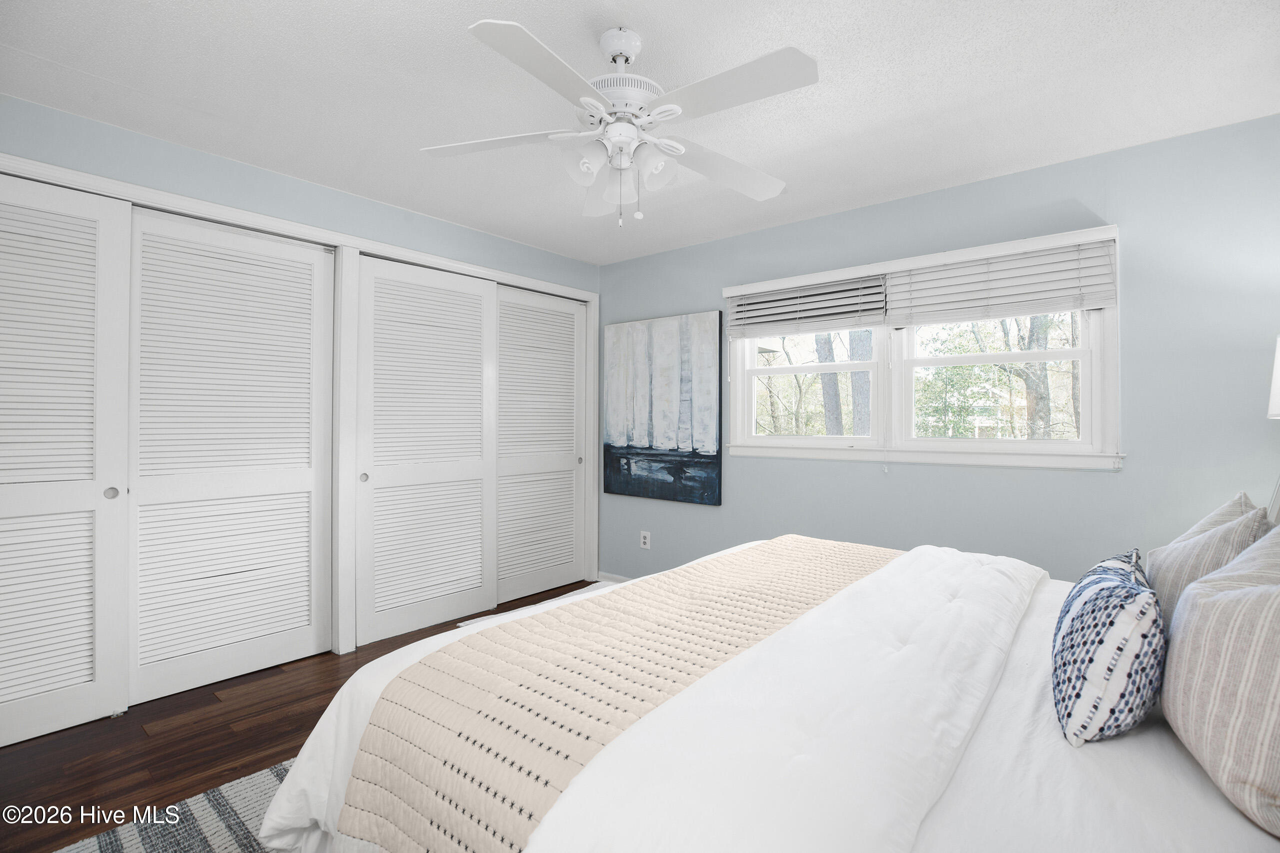 100561639 | Photo 27