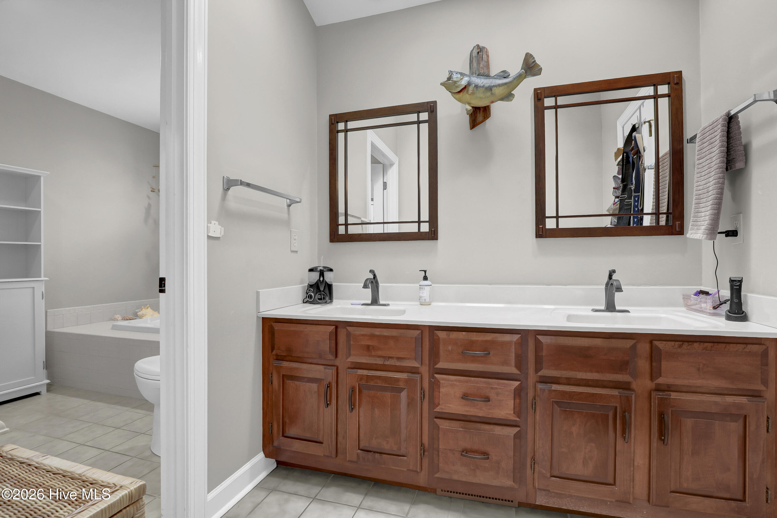 100555270 | Photo 18