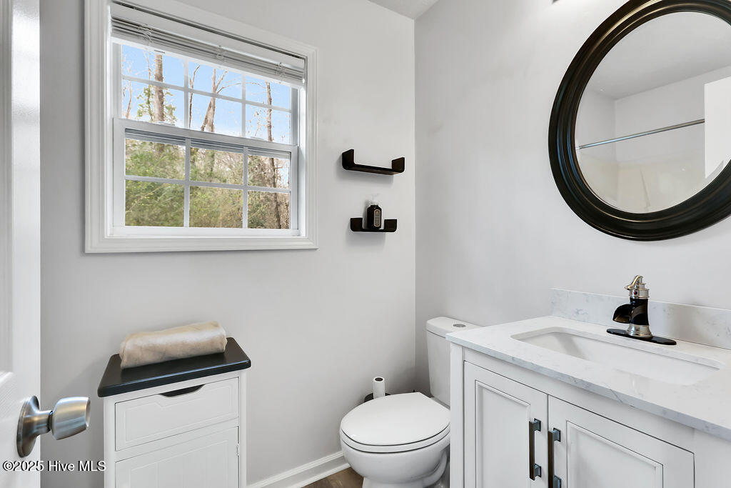 100543761 | Photo 16