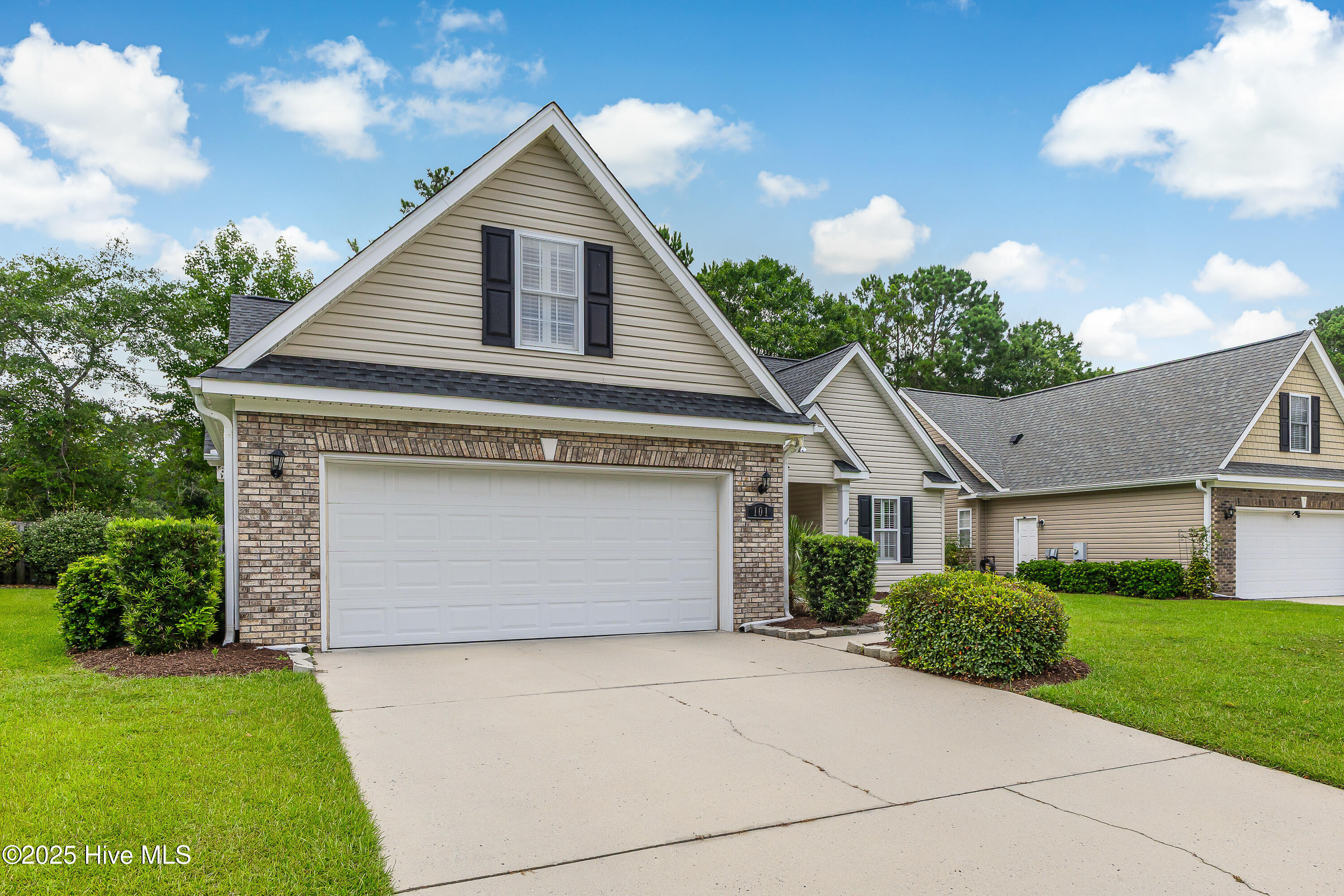 101 Cedar Tree Lane SW, Calabash, NC 28467 – photo 2: Additional front view
