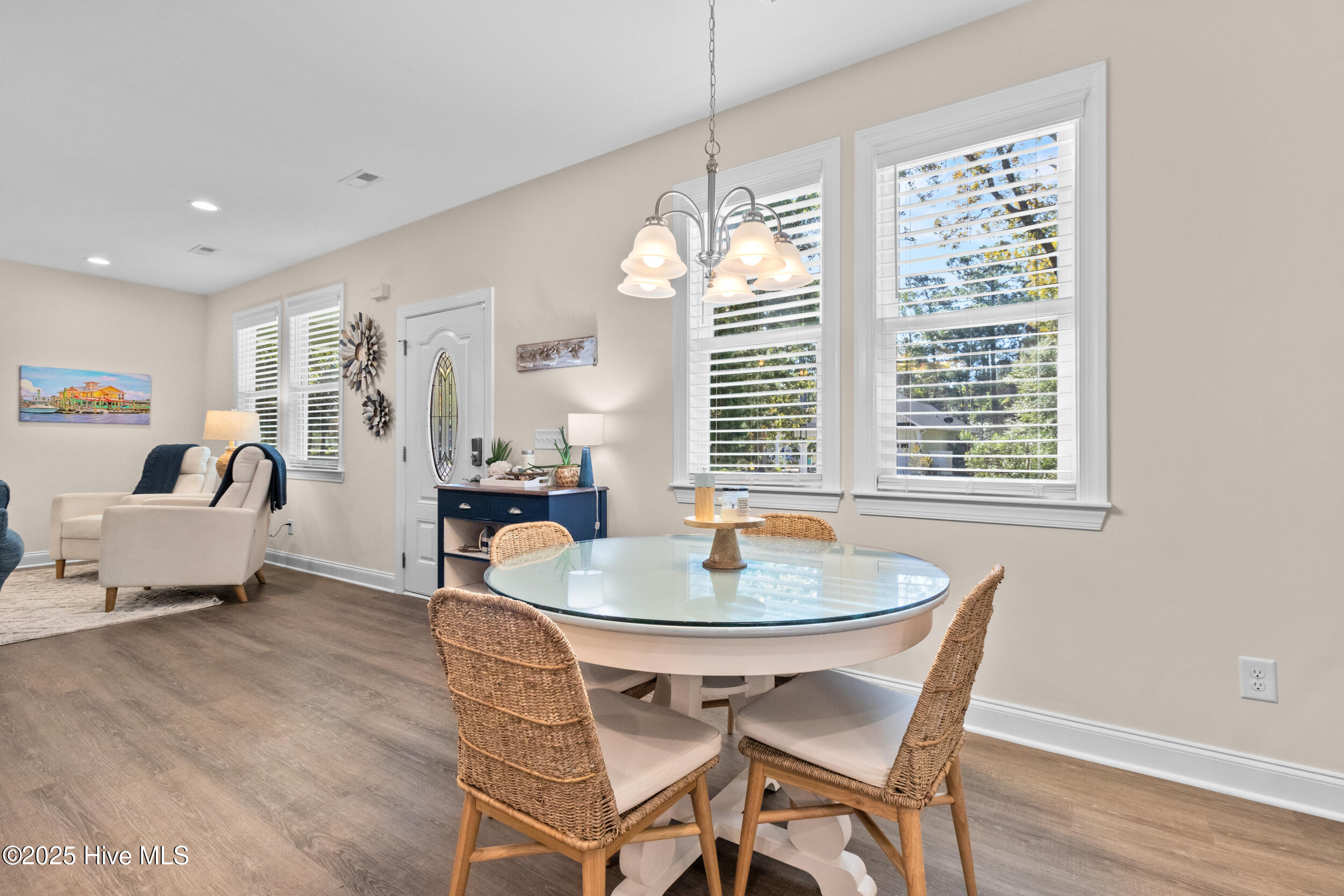 100537622 | Photo 14