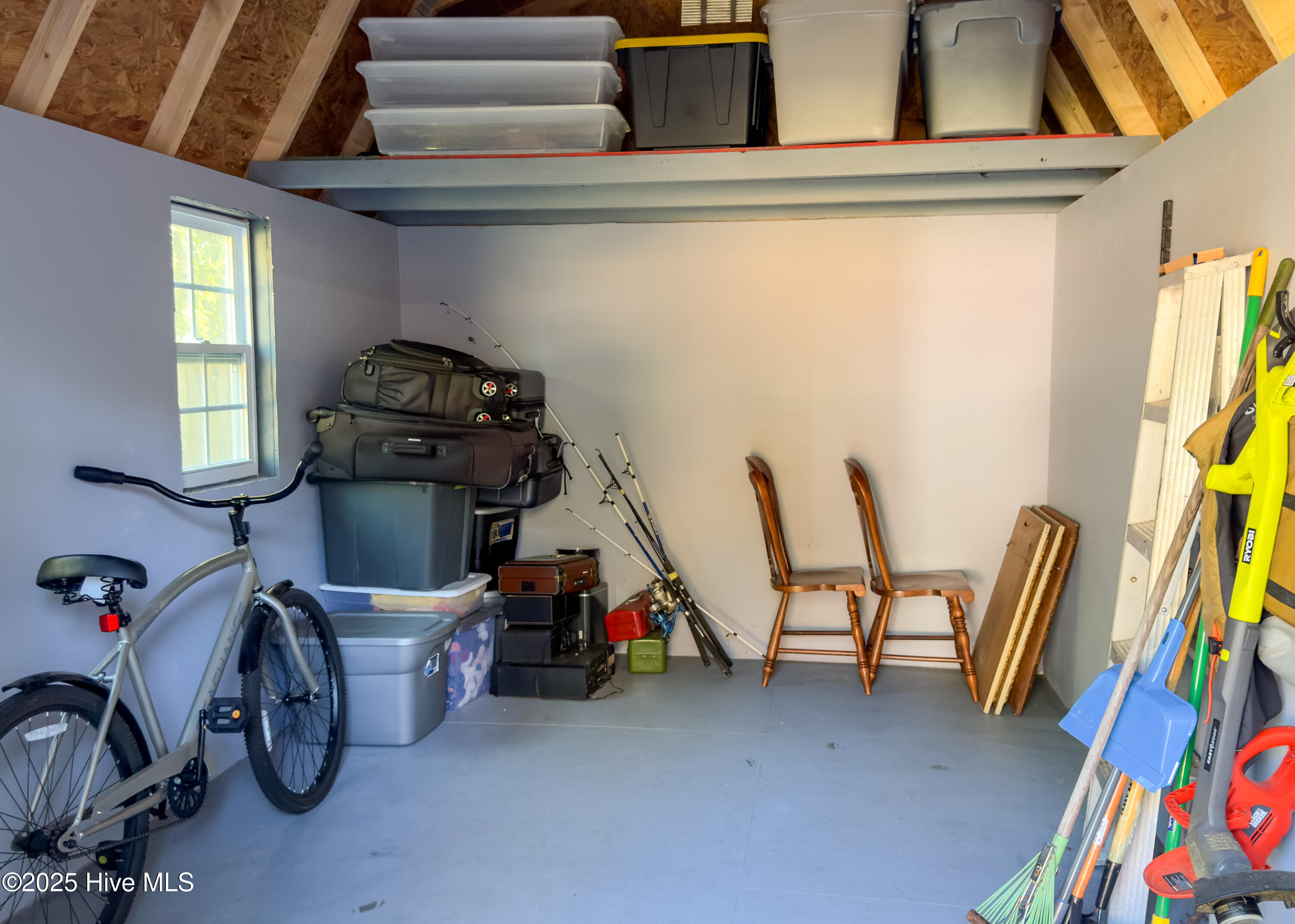 100539924 | Photo 43