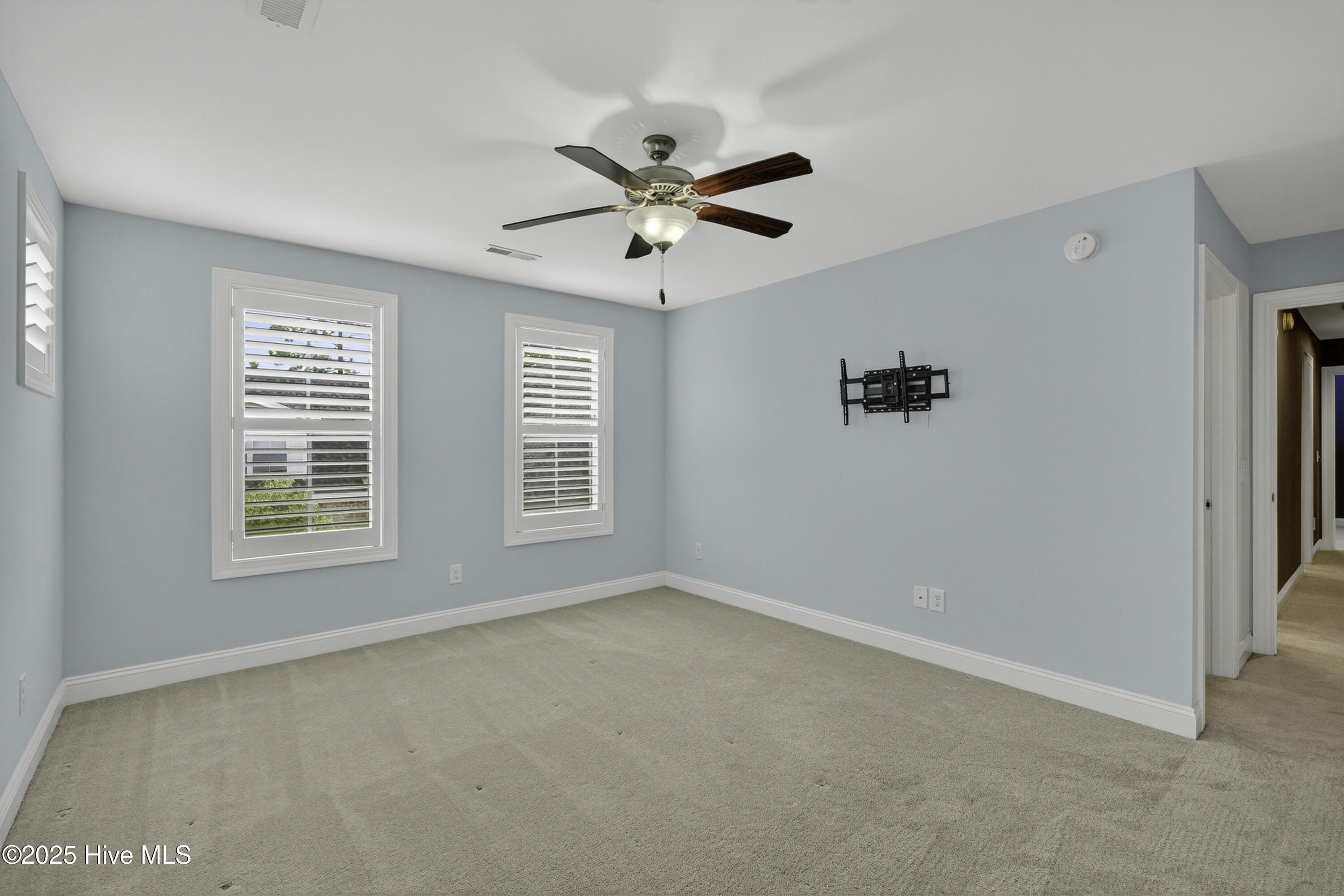 100536427 | Photo 37