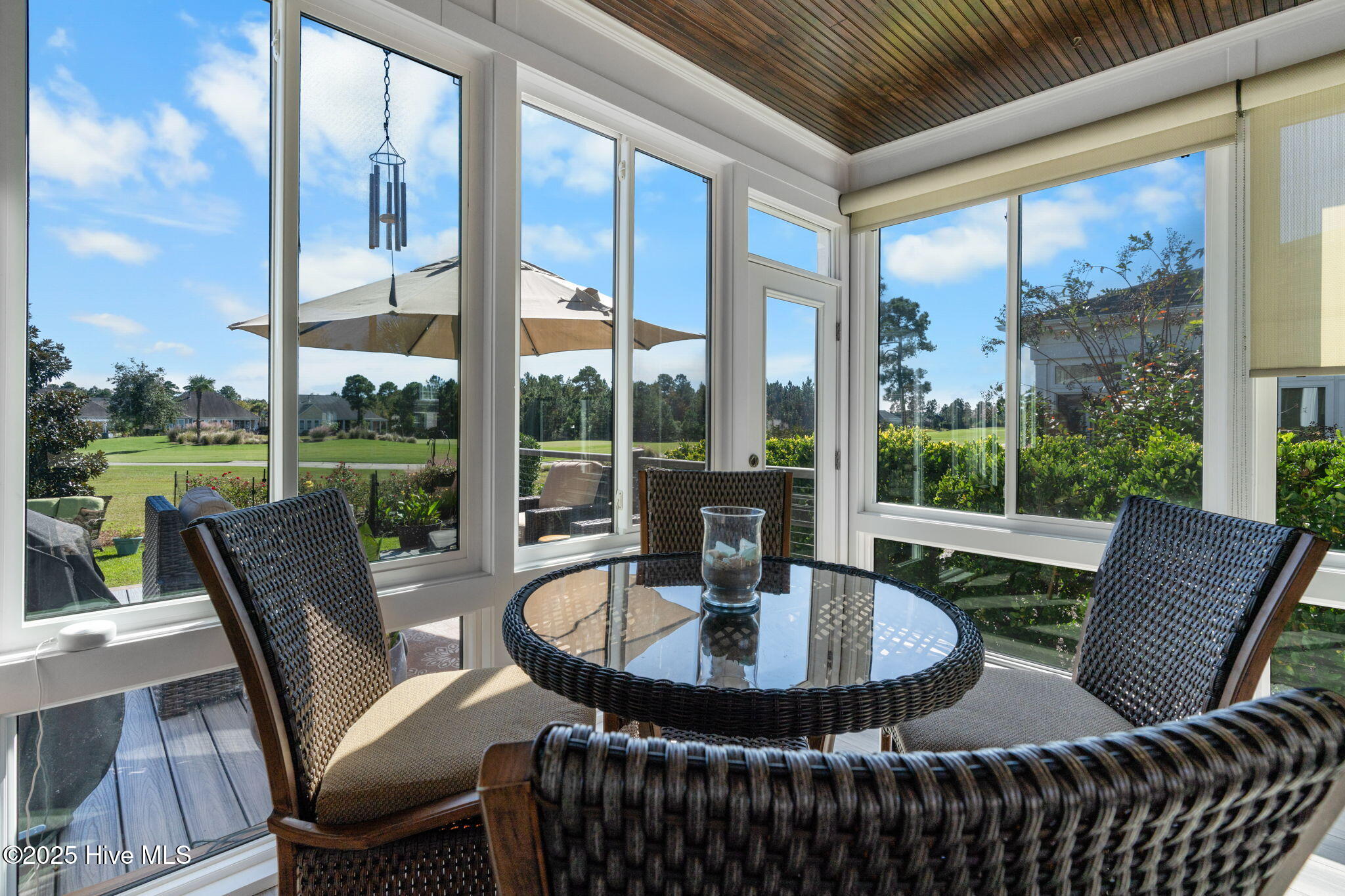 100544684 | Photo 61