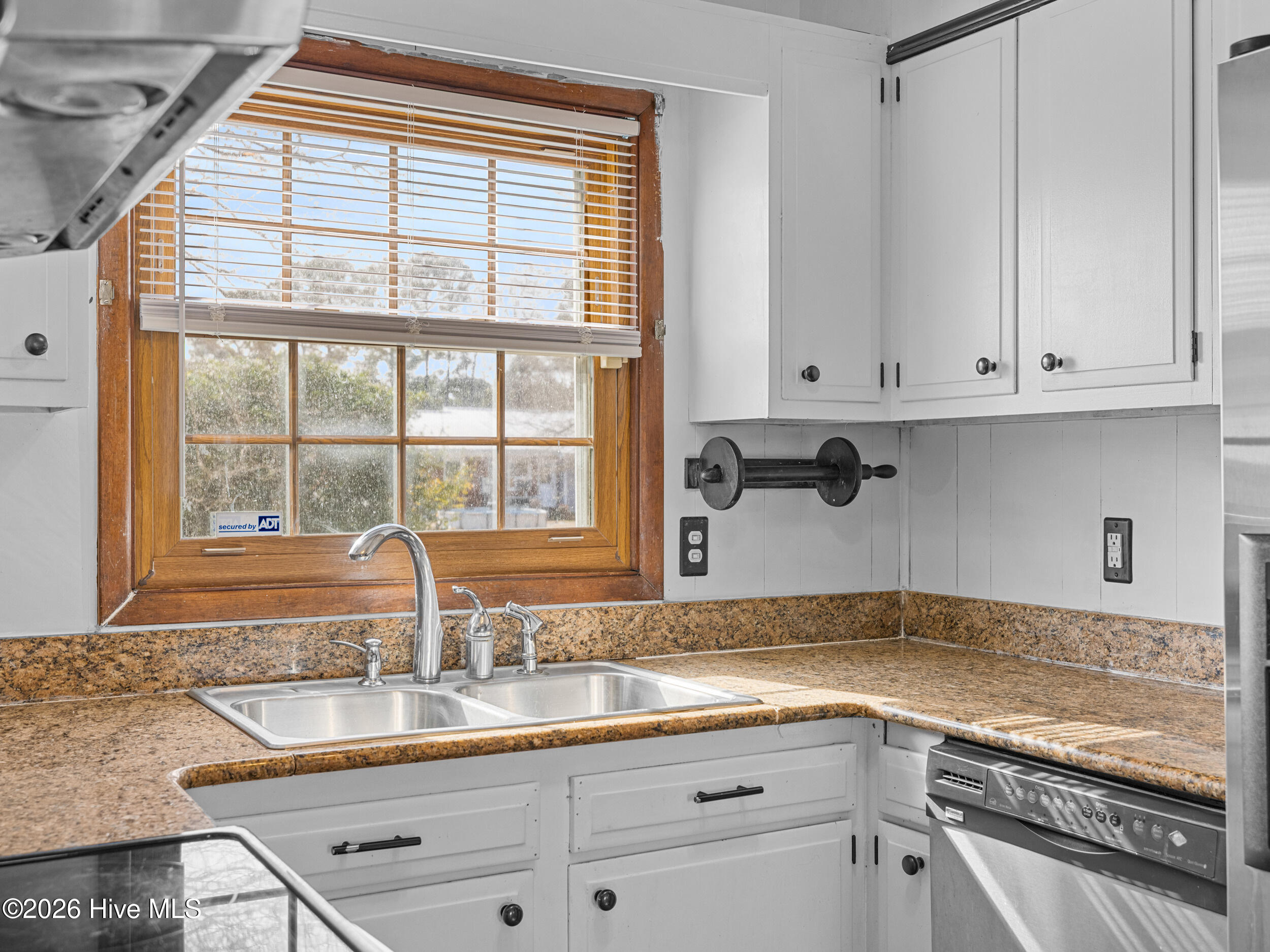 100552872 | Photo 25