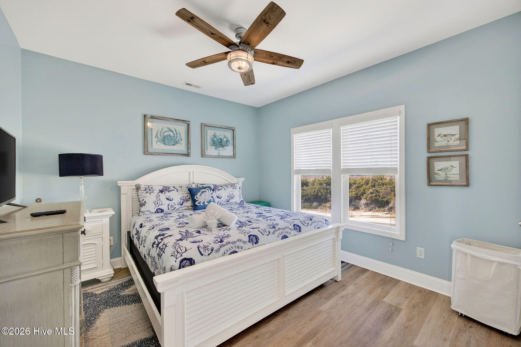 100552371 | Photo 14