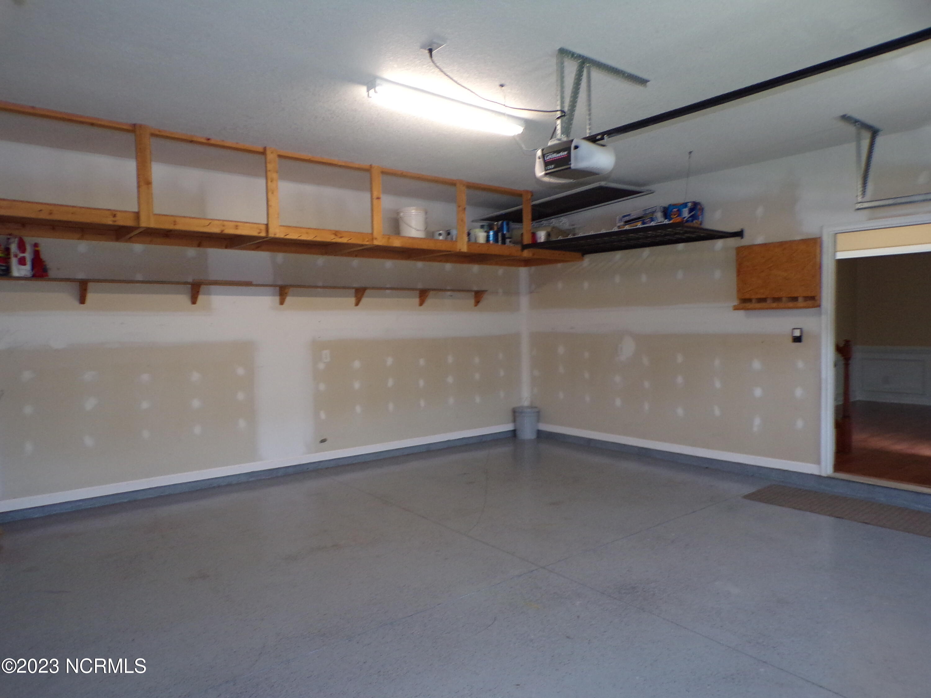 100559579 | Photo 74