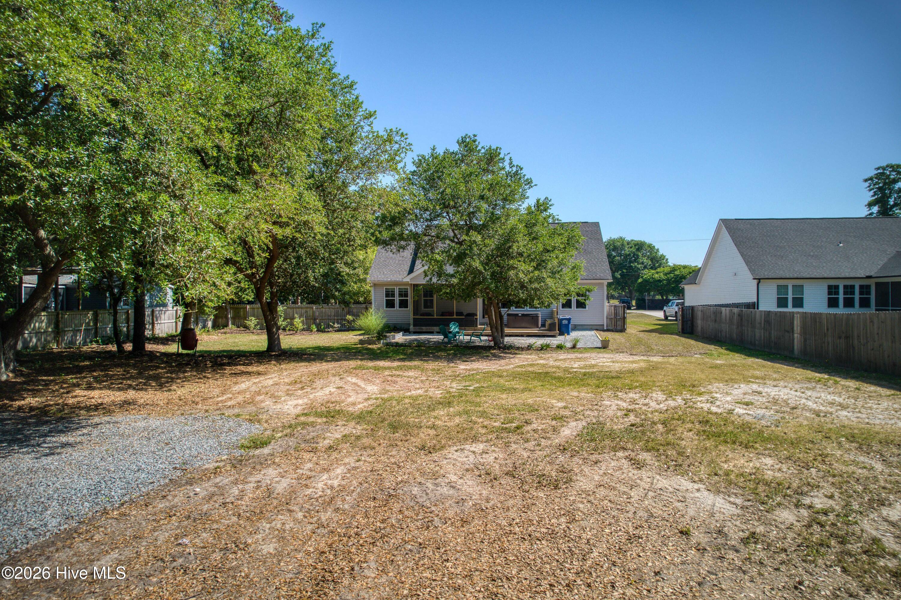 100569284 | Photo 67