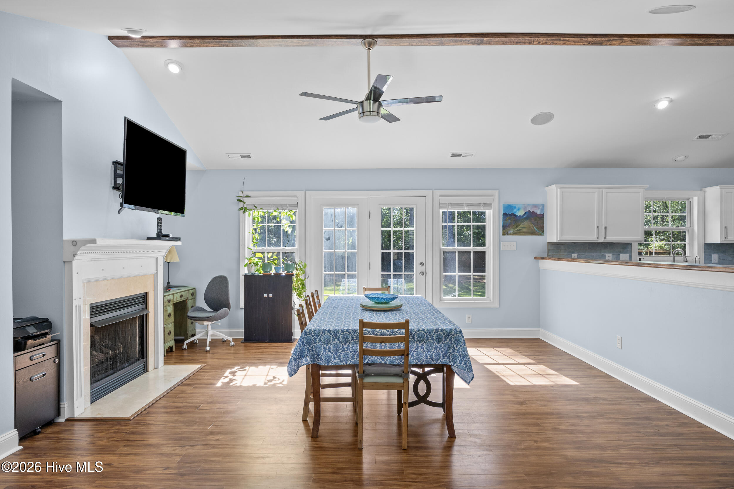 100567531 | Photo 14