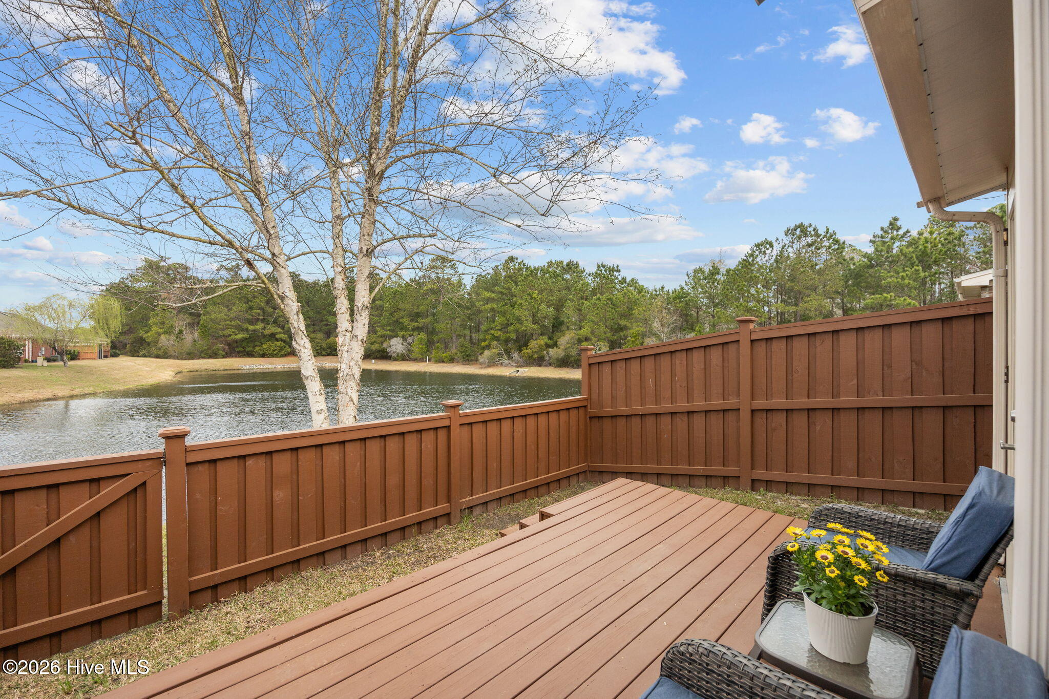 100560017 | Photo 29