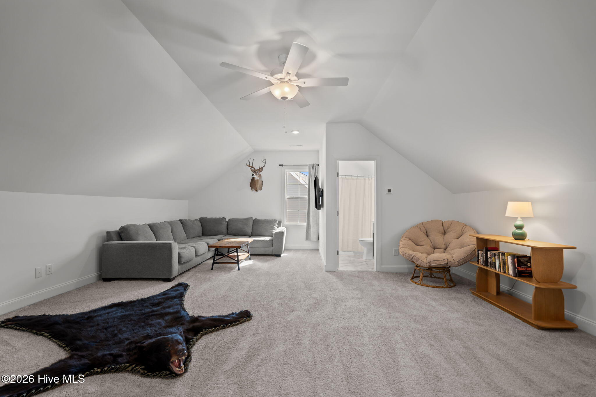 100552740 | Photo 42