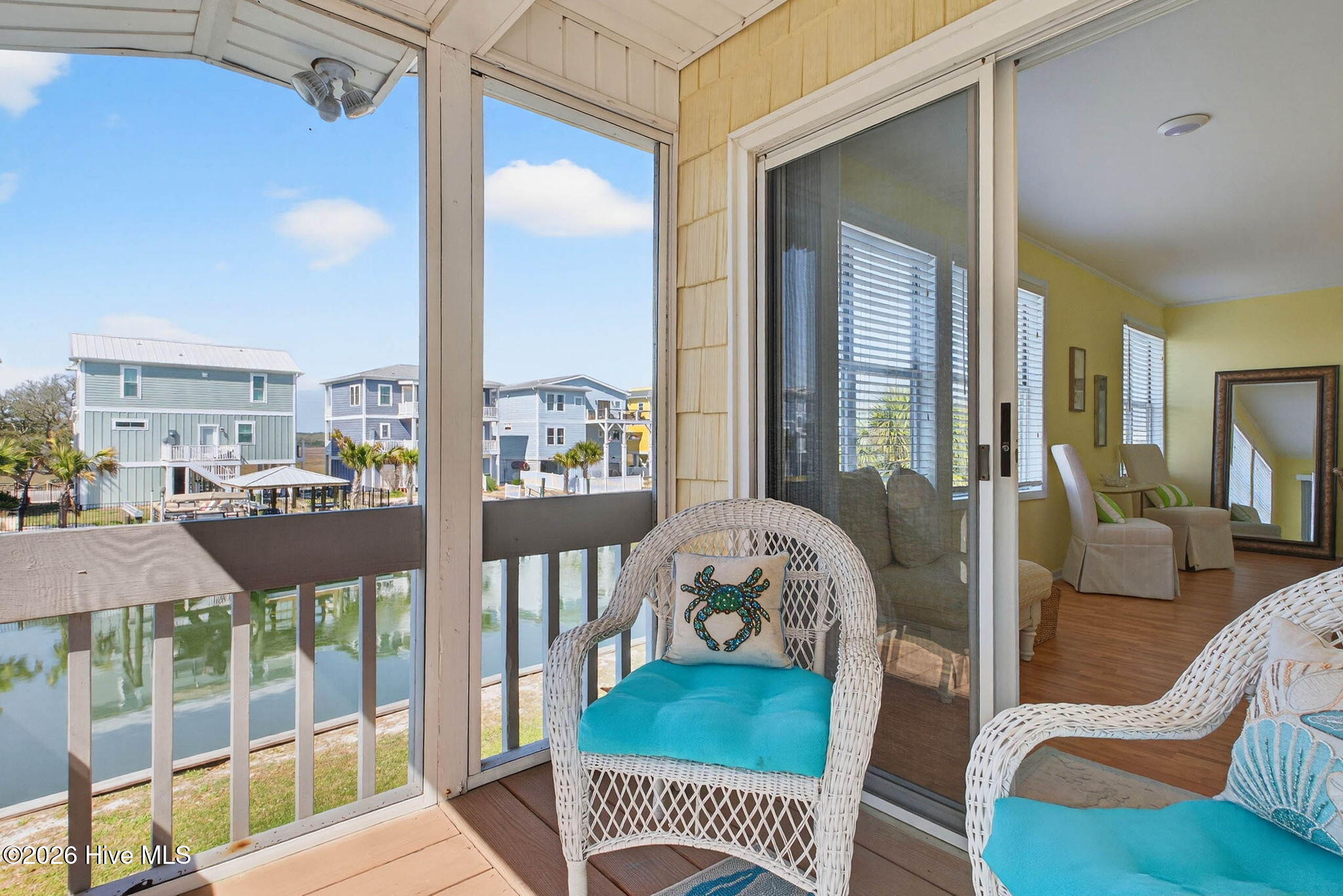 100564283 | Photo 27