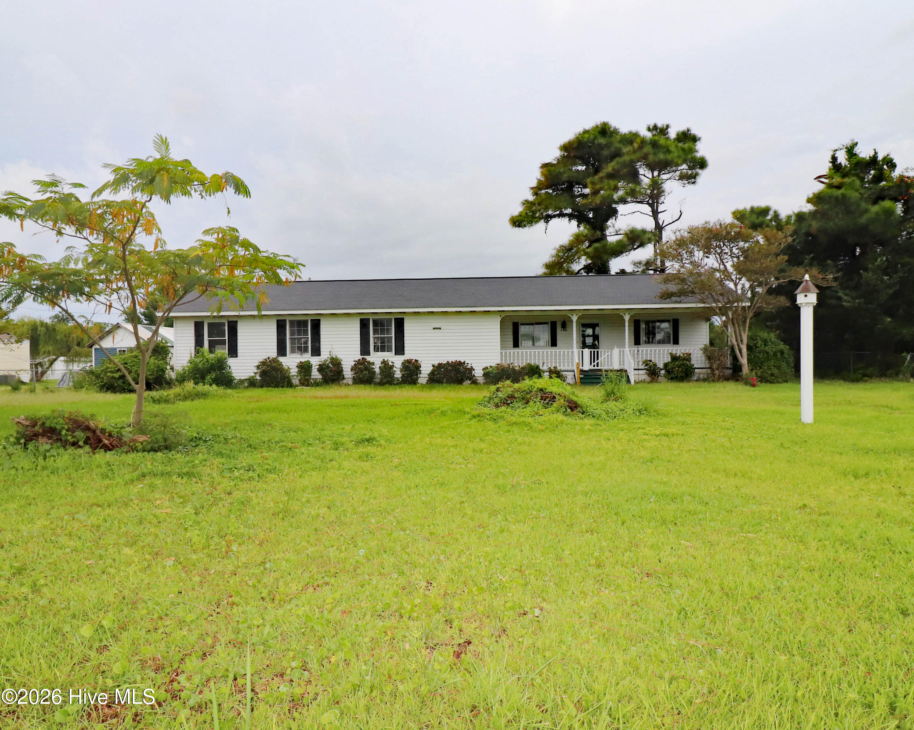 2nd image of 115 Canal Dr, Harkers Island, NC 28531 | MLS# 100598238