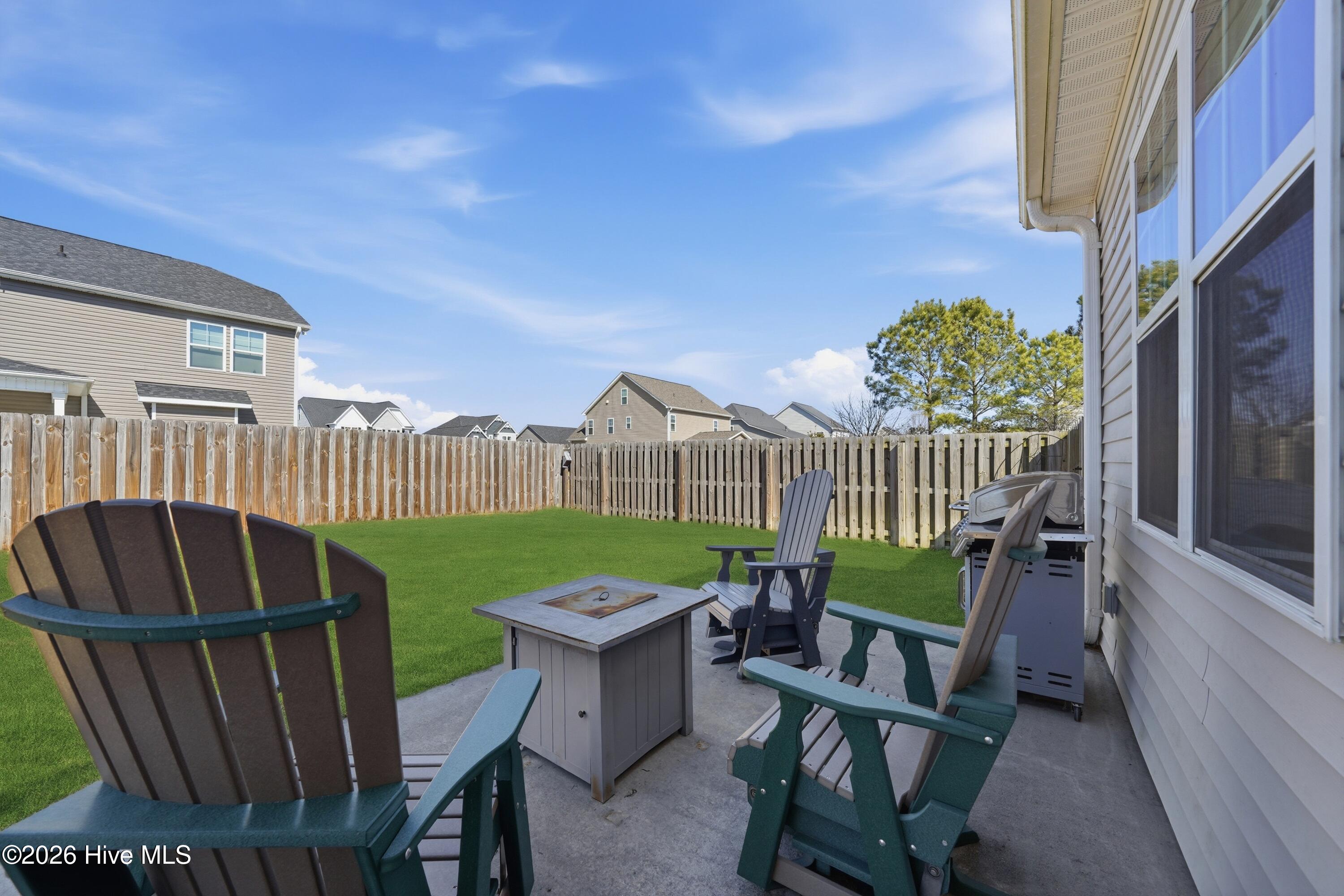 100557354 | Photo 33