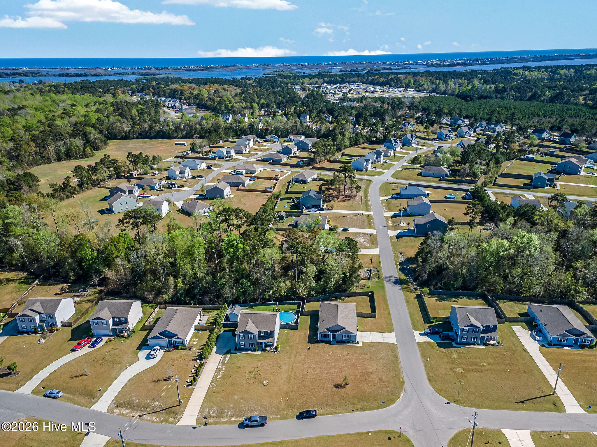 100562701 | Photo 27