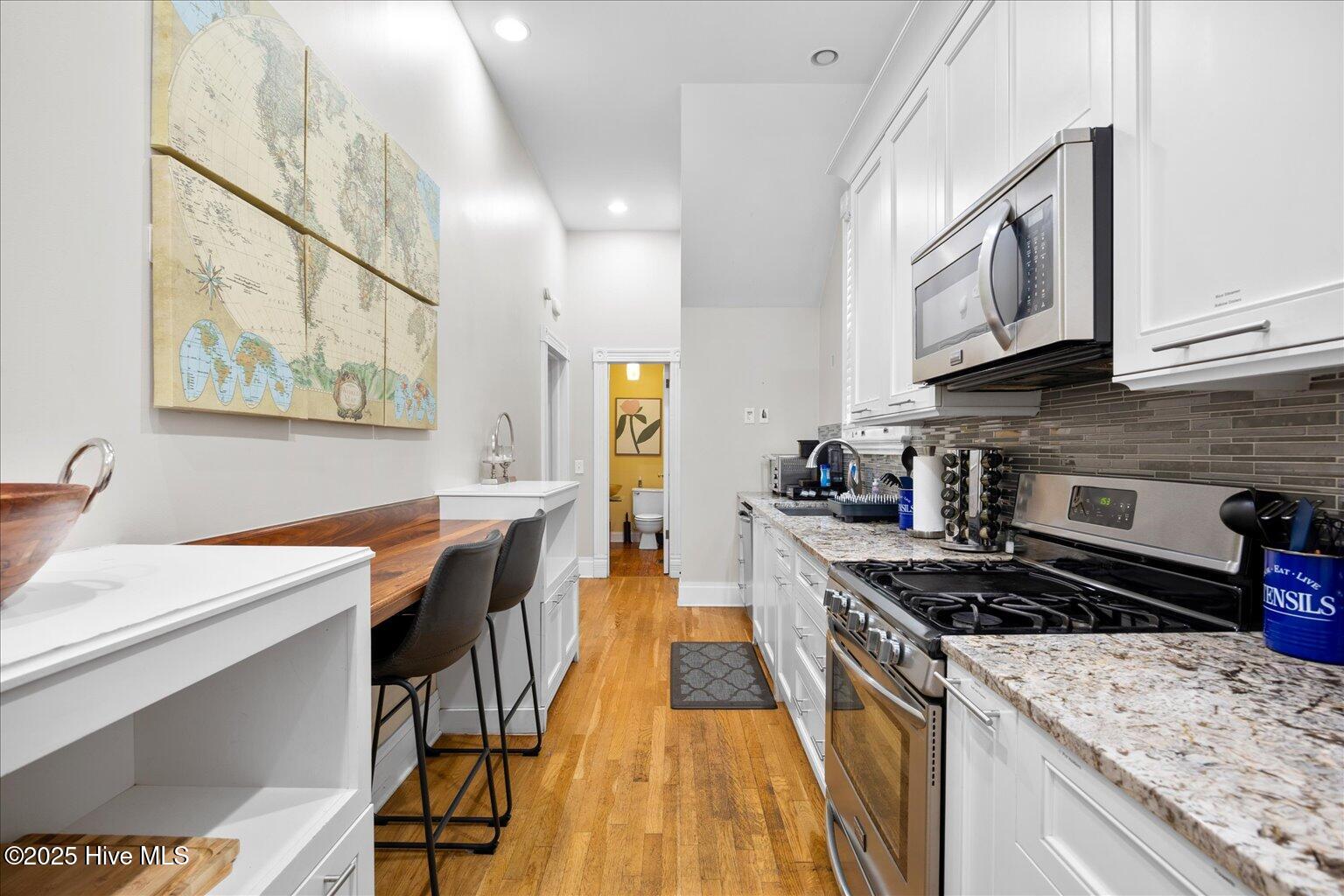 100538271 | Photo 31