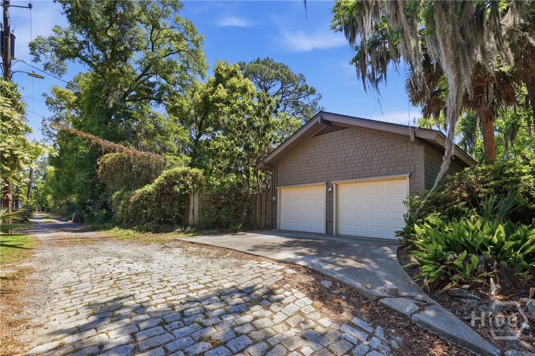 402 E 44th Street, Savannah, GA, 31405