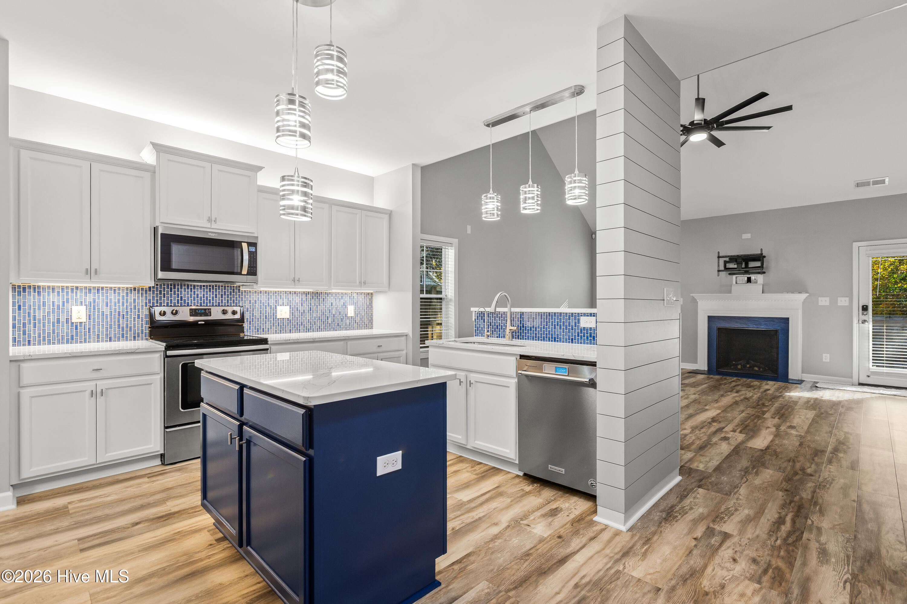 100551493 | Photo 10