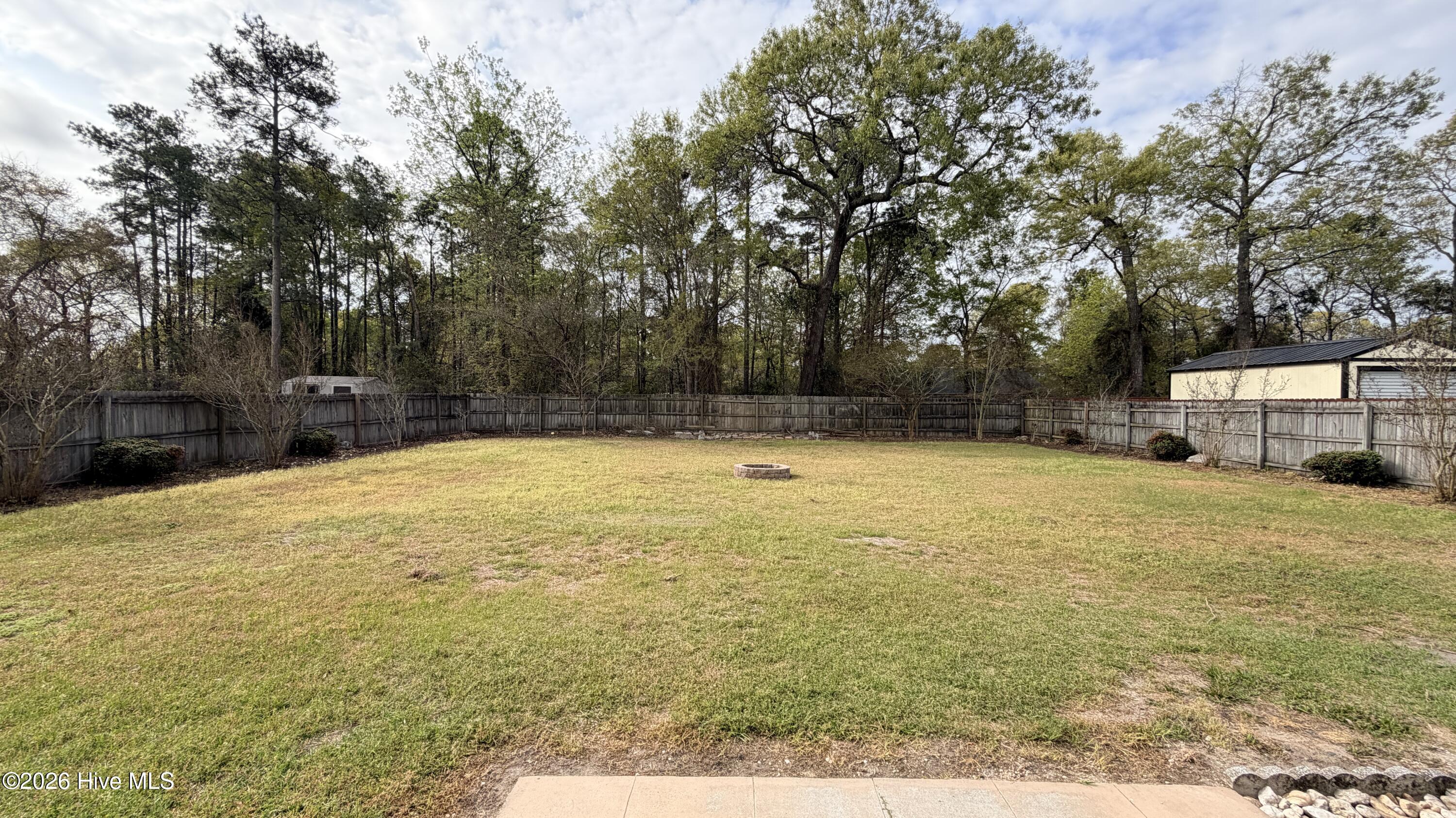 100557684 | Photo 22