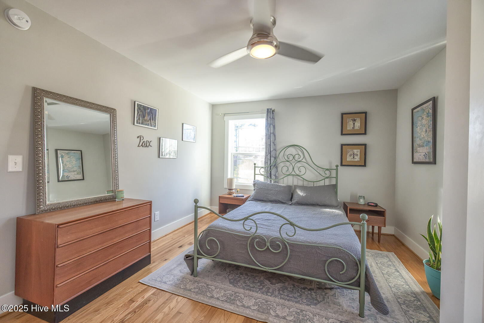 100545205 | Photo 30