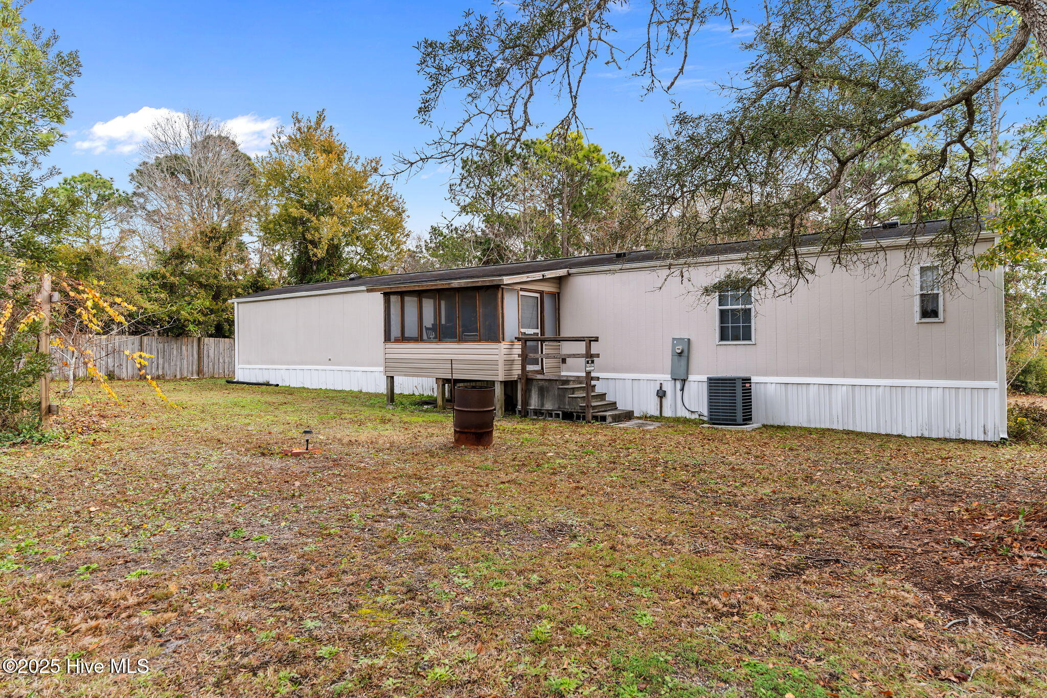 100543944 | Photo 42