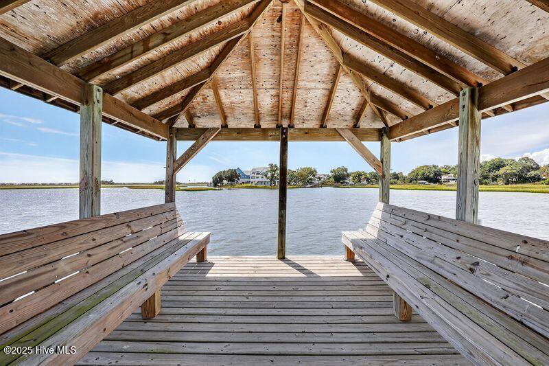 100533910 | Photo 44