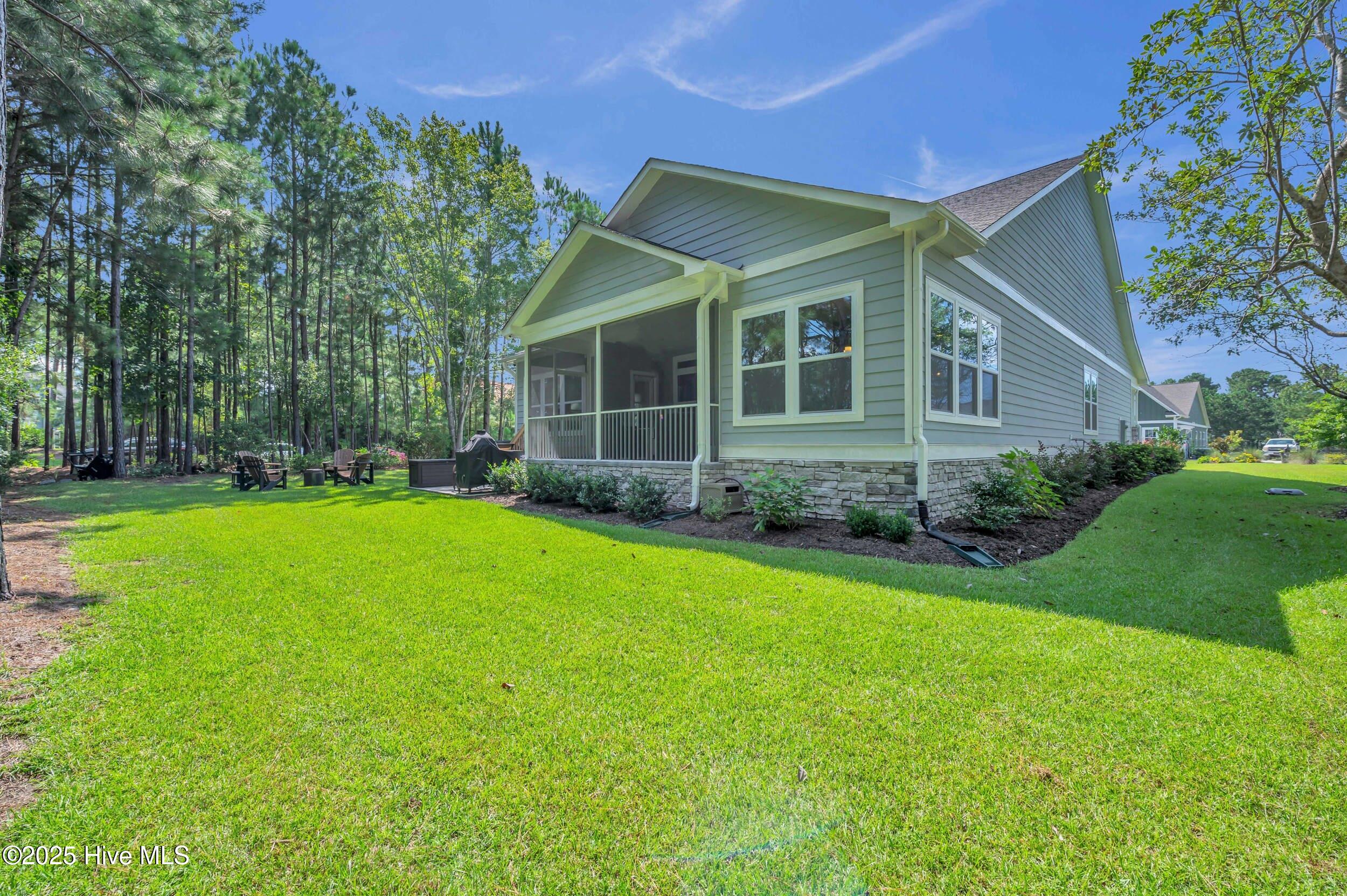 100527570 | Photo 29