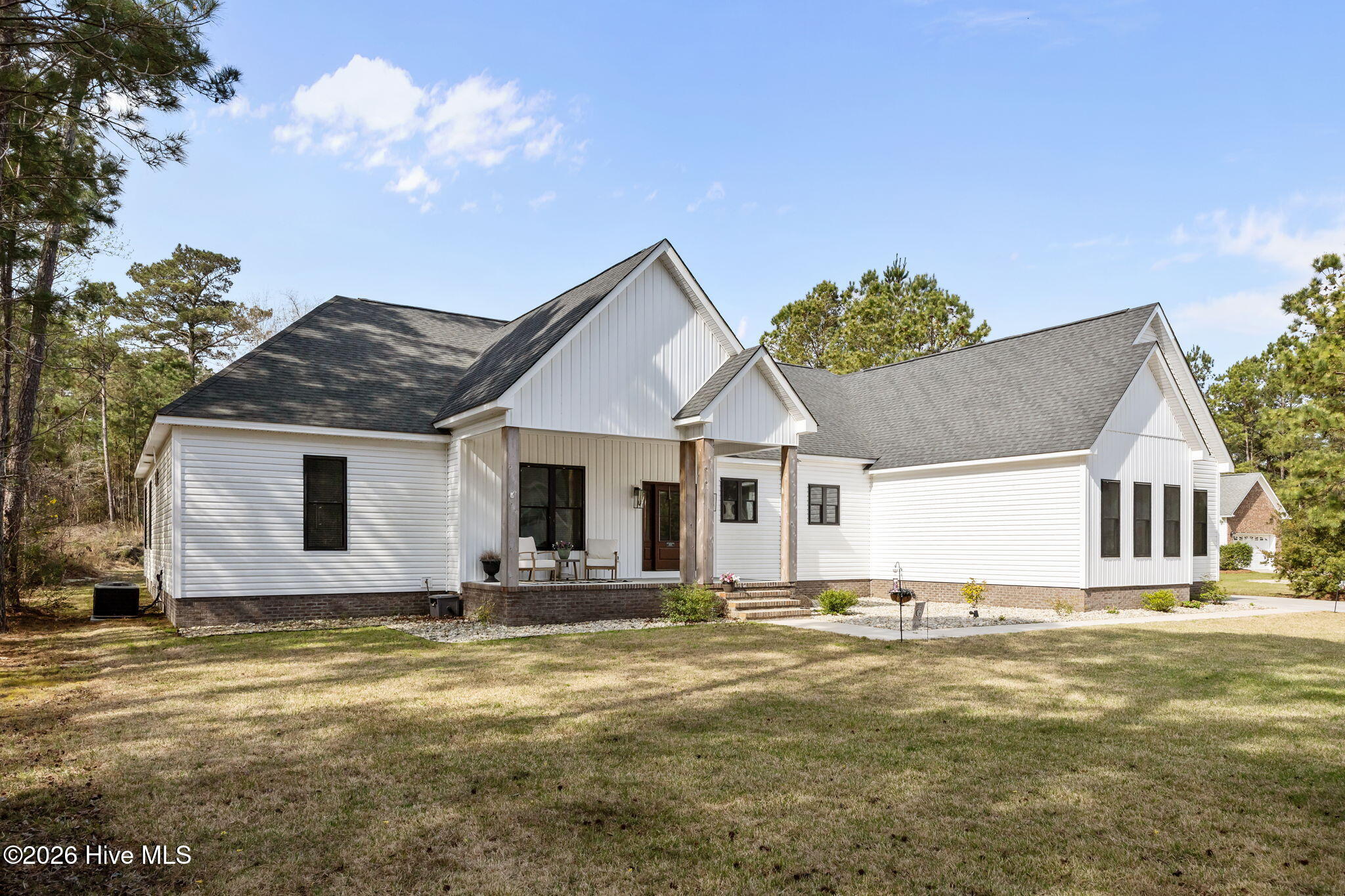 100563547 | Photo 36