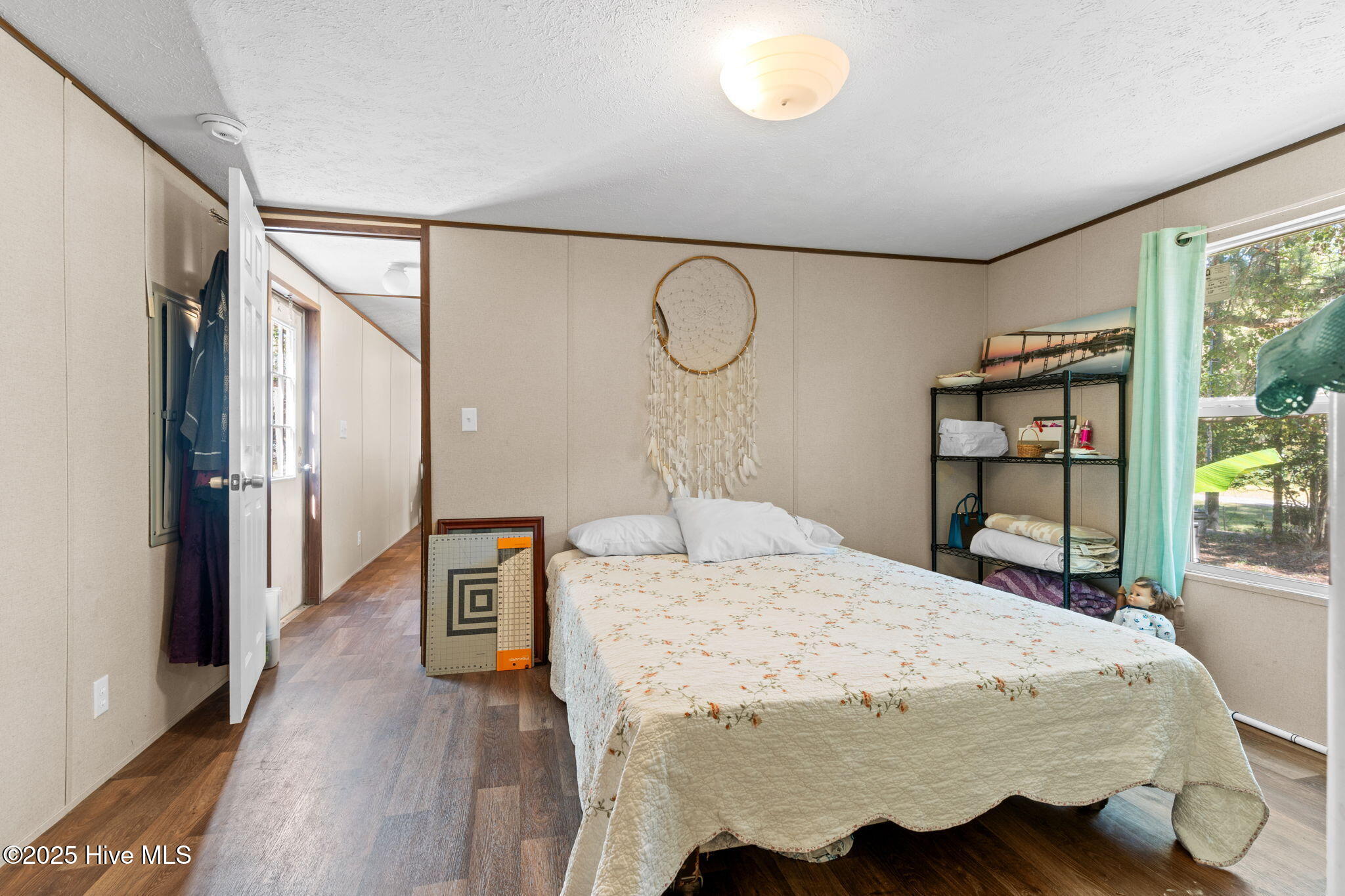 100537809 | Photo 16