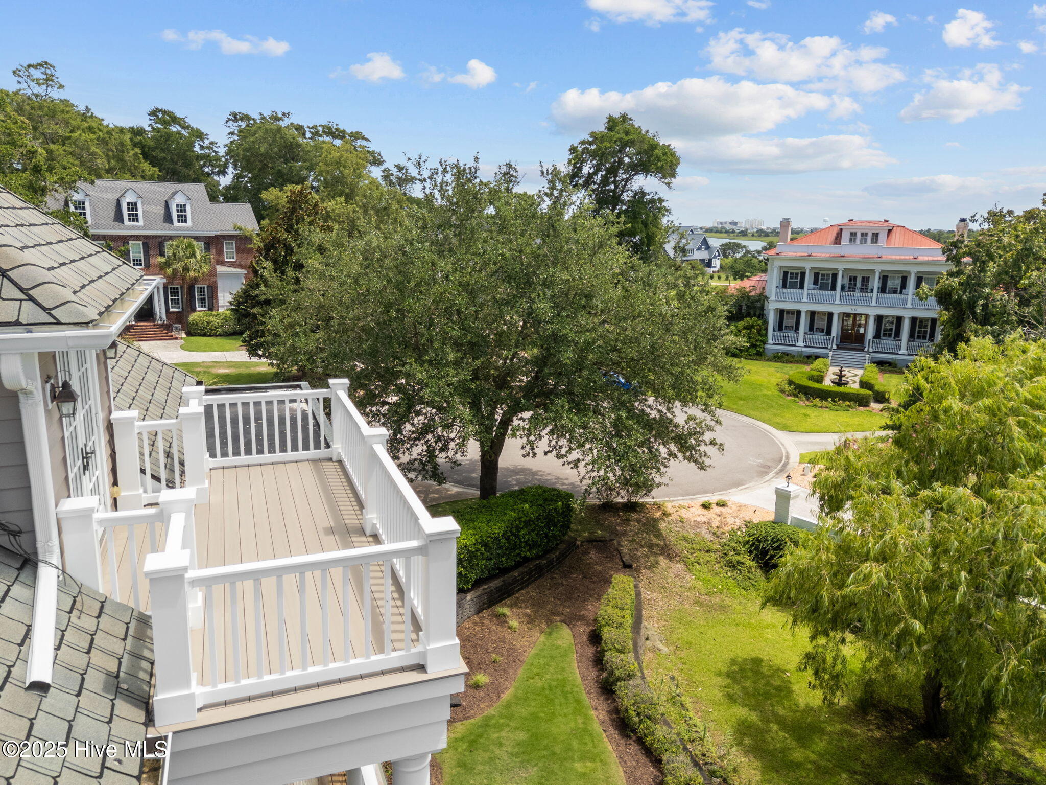 100523912 | Photo 62