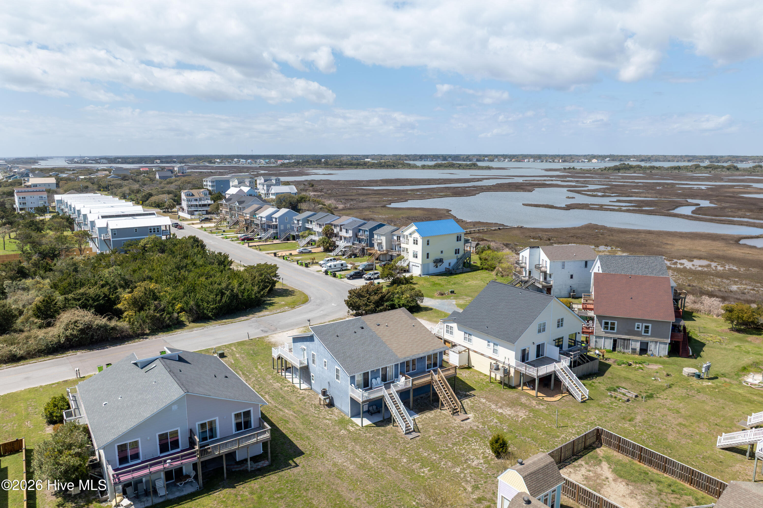 100489747 | Photo 33