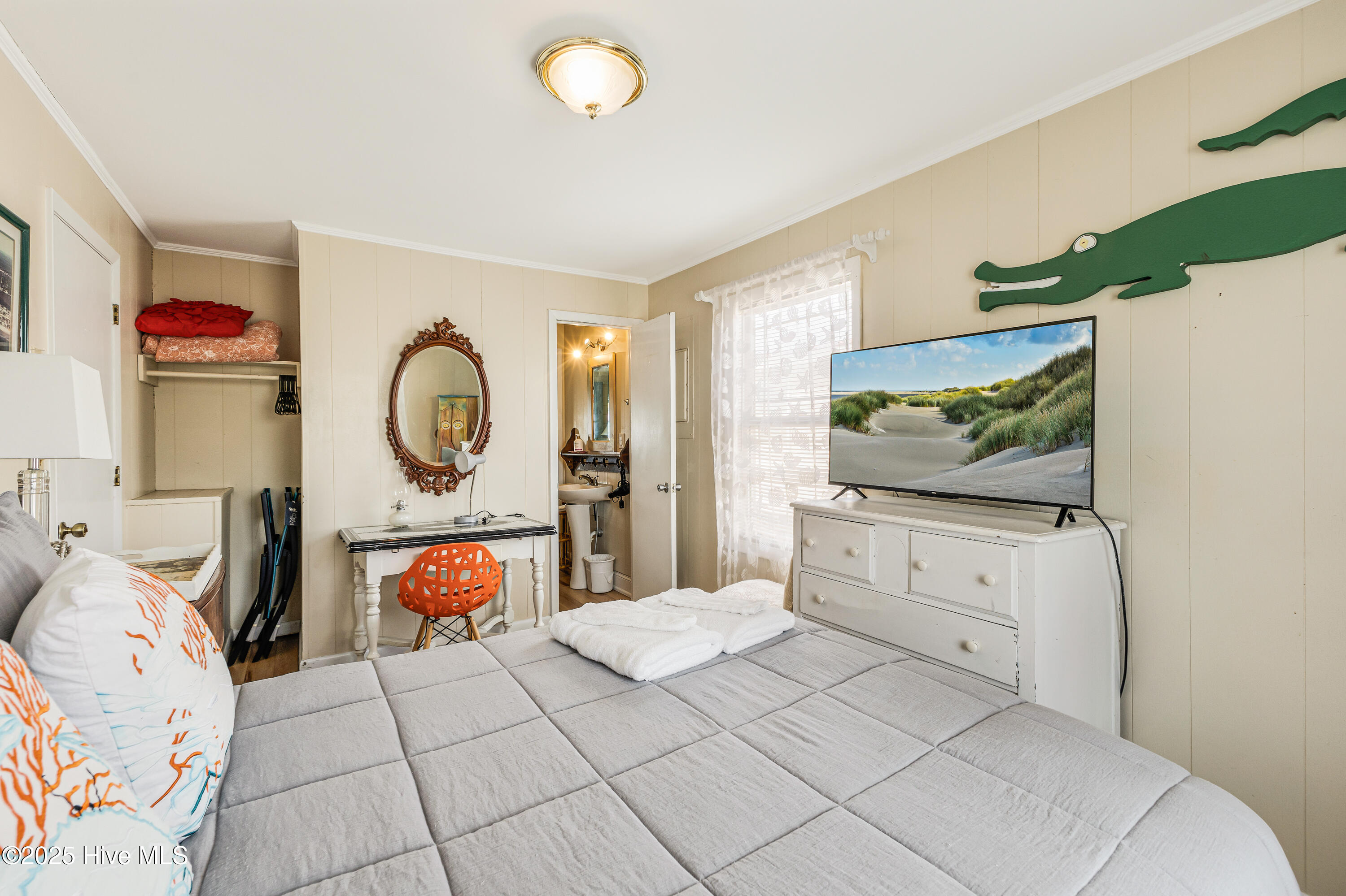 100498643 | Photo 24