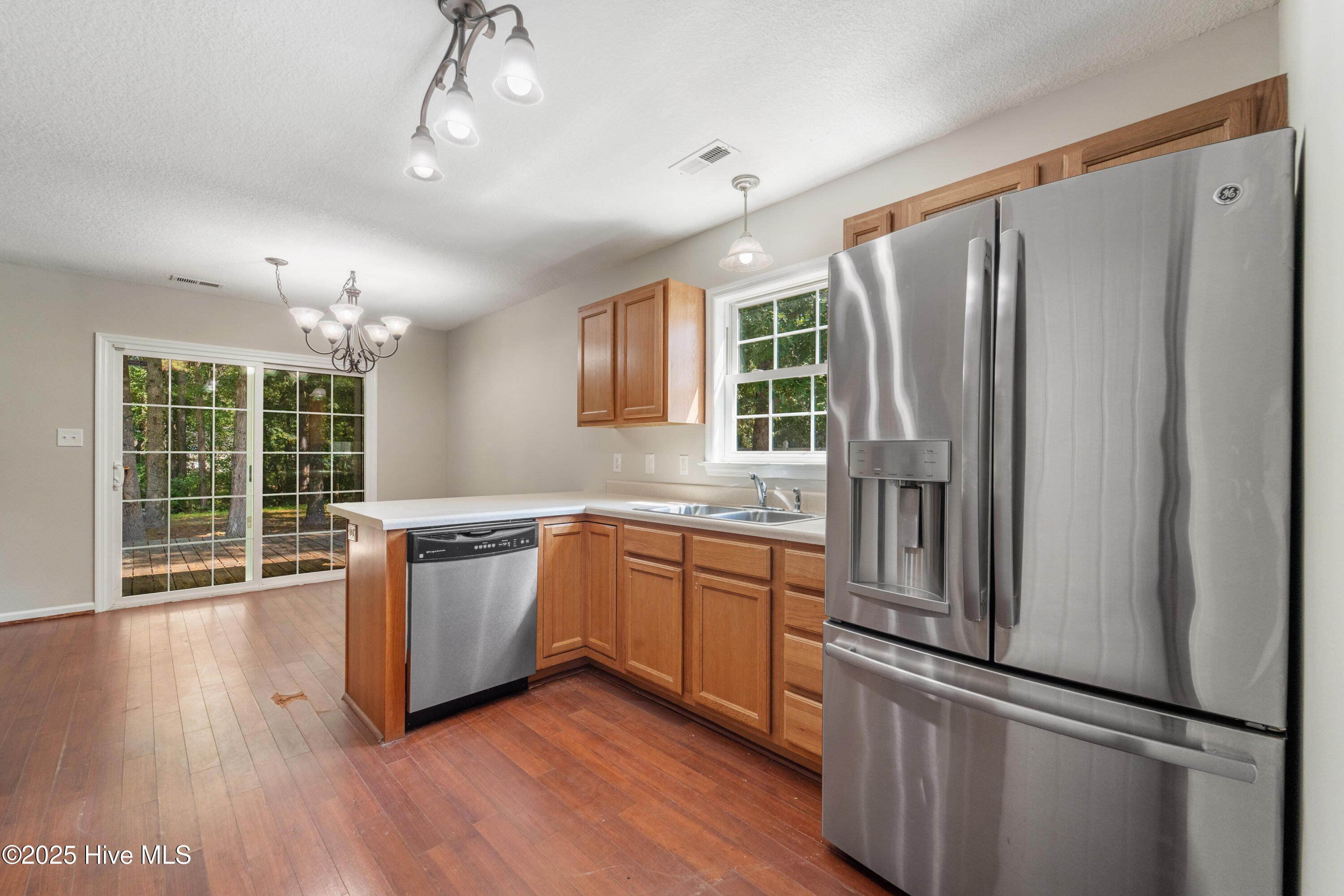 205 Sourwood Court, Jacksonville, NC 28540 – photo 17: DSC06272