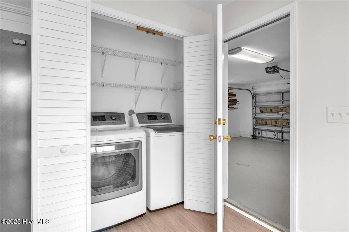 100547110 | Photo 15