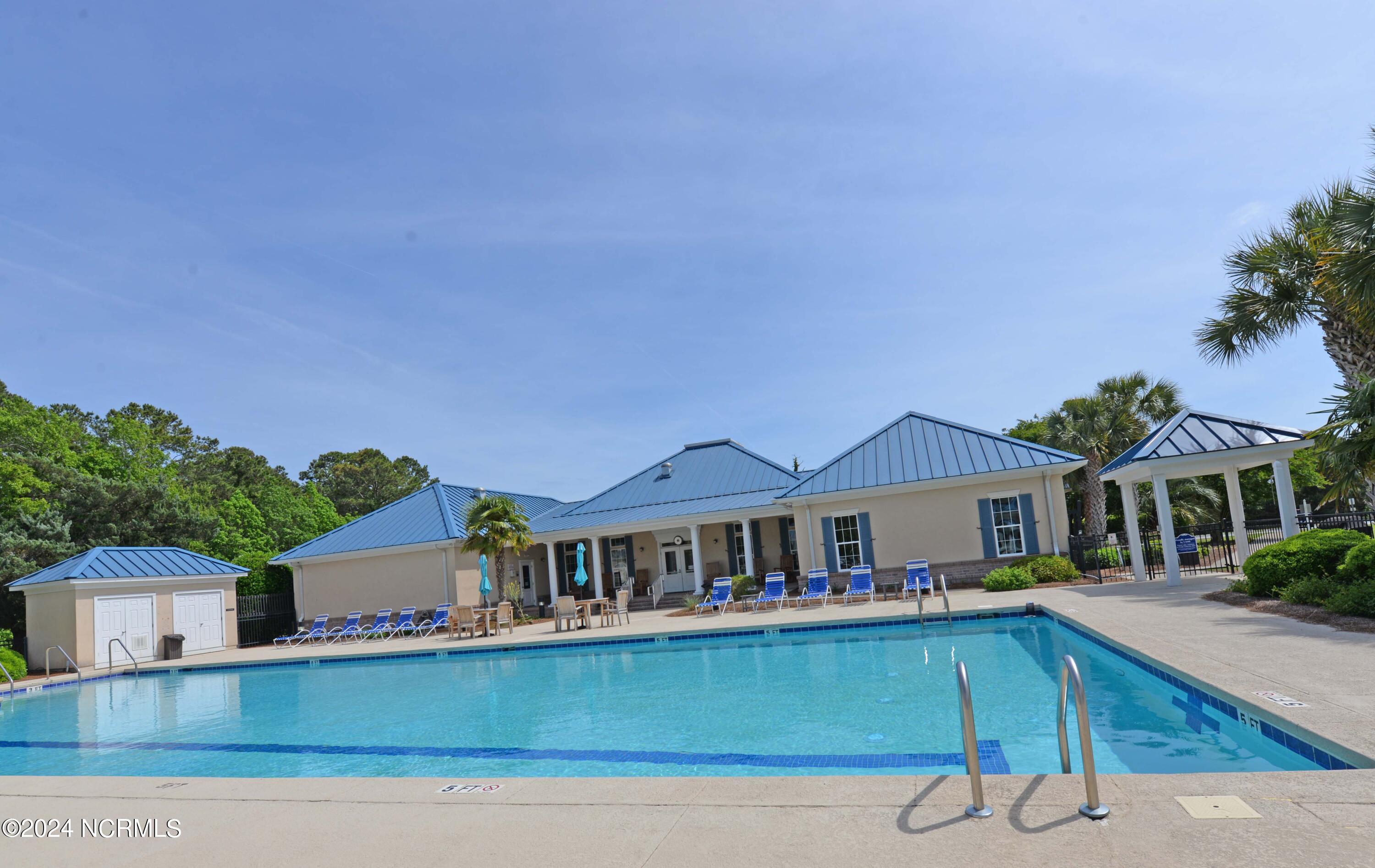 100443482 | Photo 27