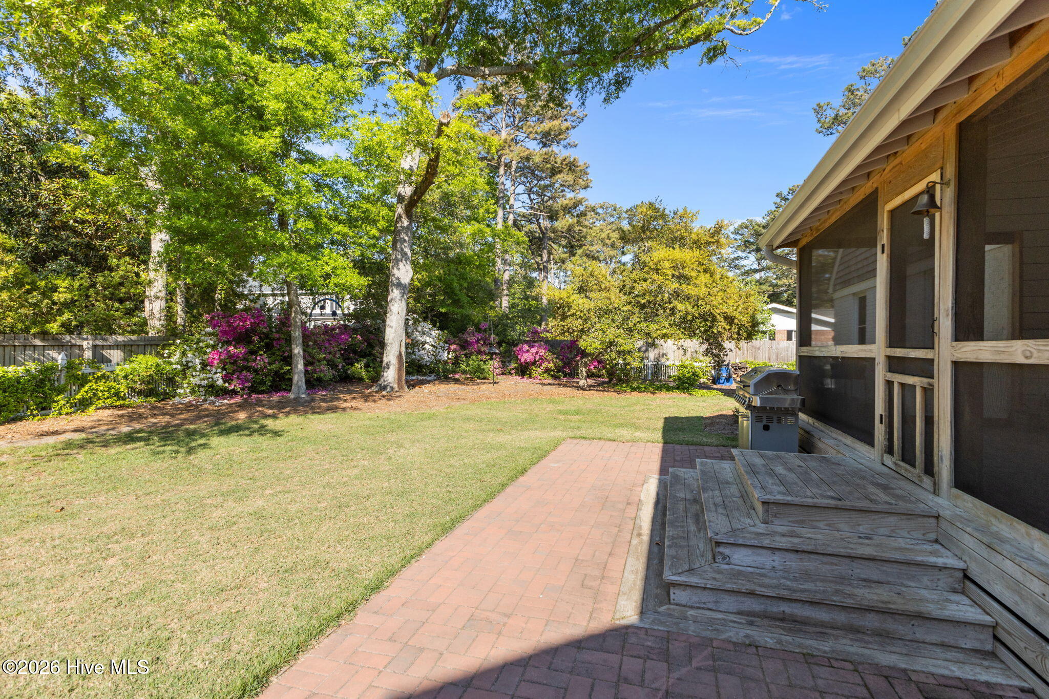 218 Lands End Road,Morehead City
