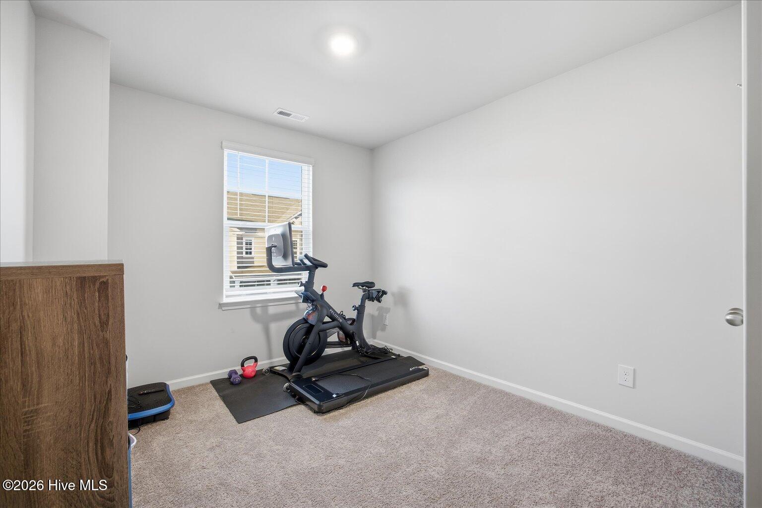 100548049 | Photo 27