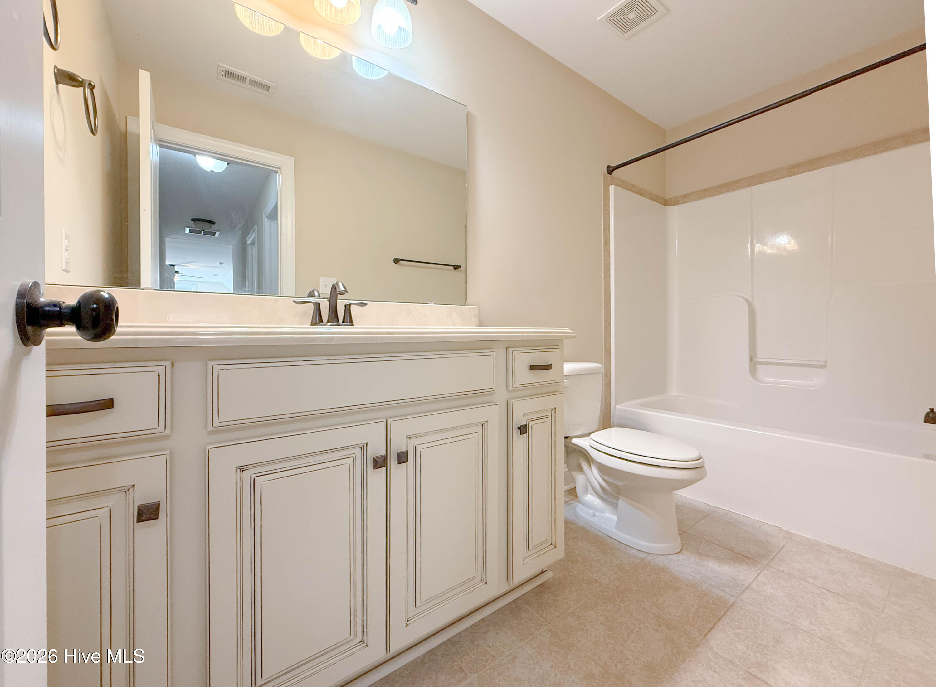 100564868 | Photo 44