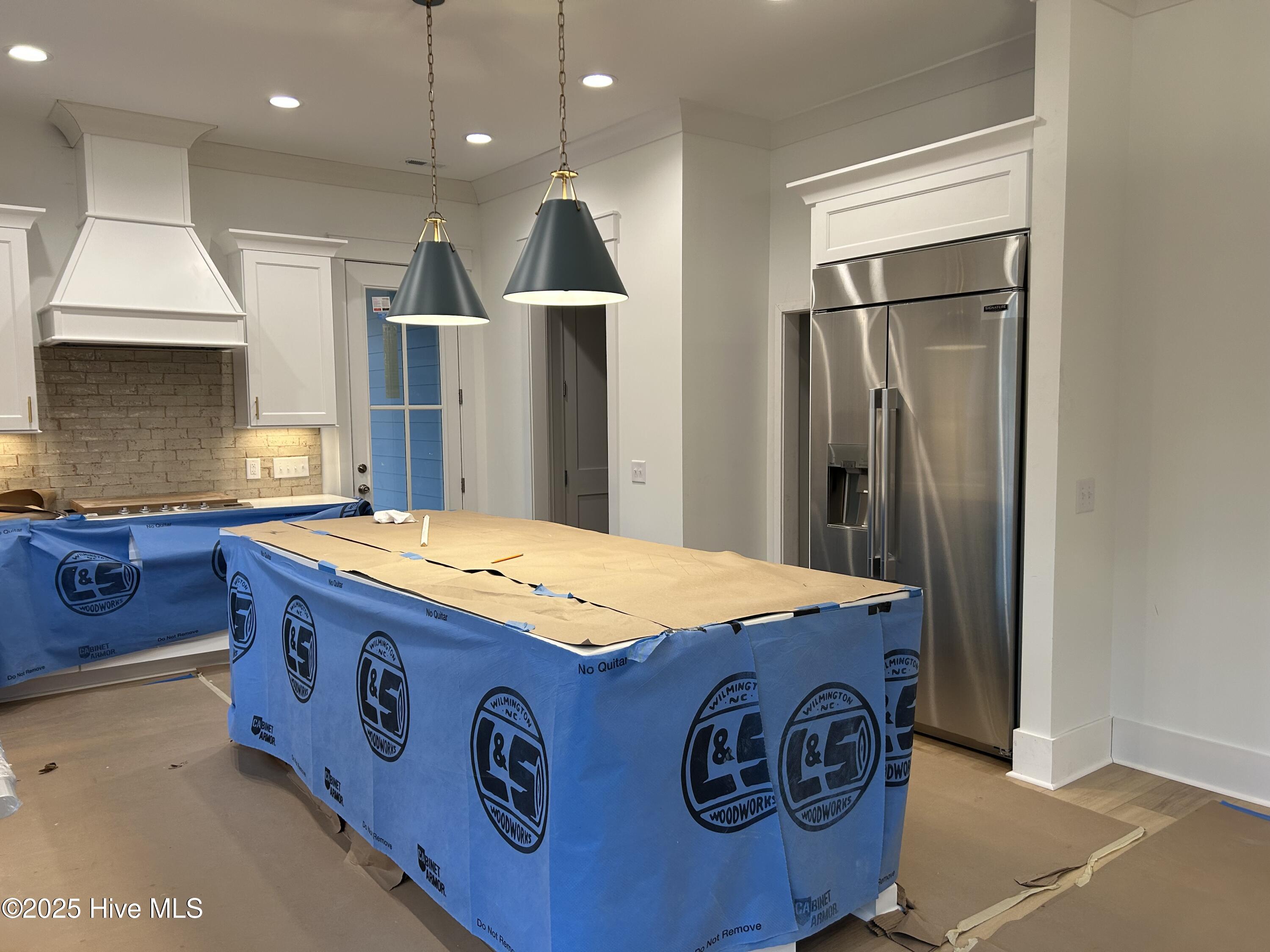 100531087 | Photo 27